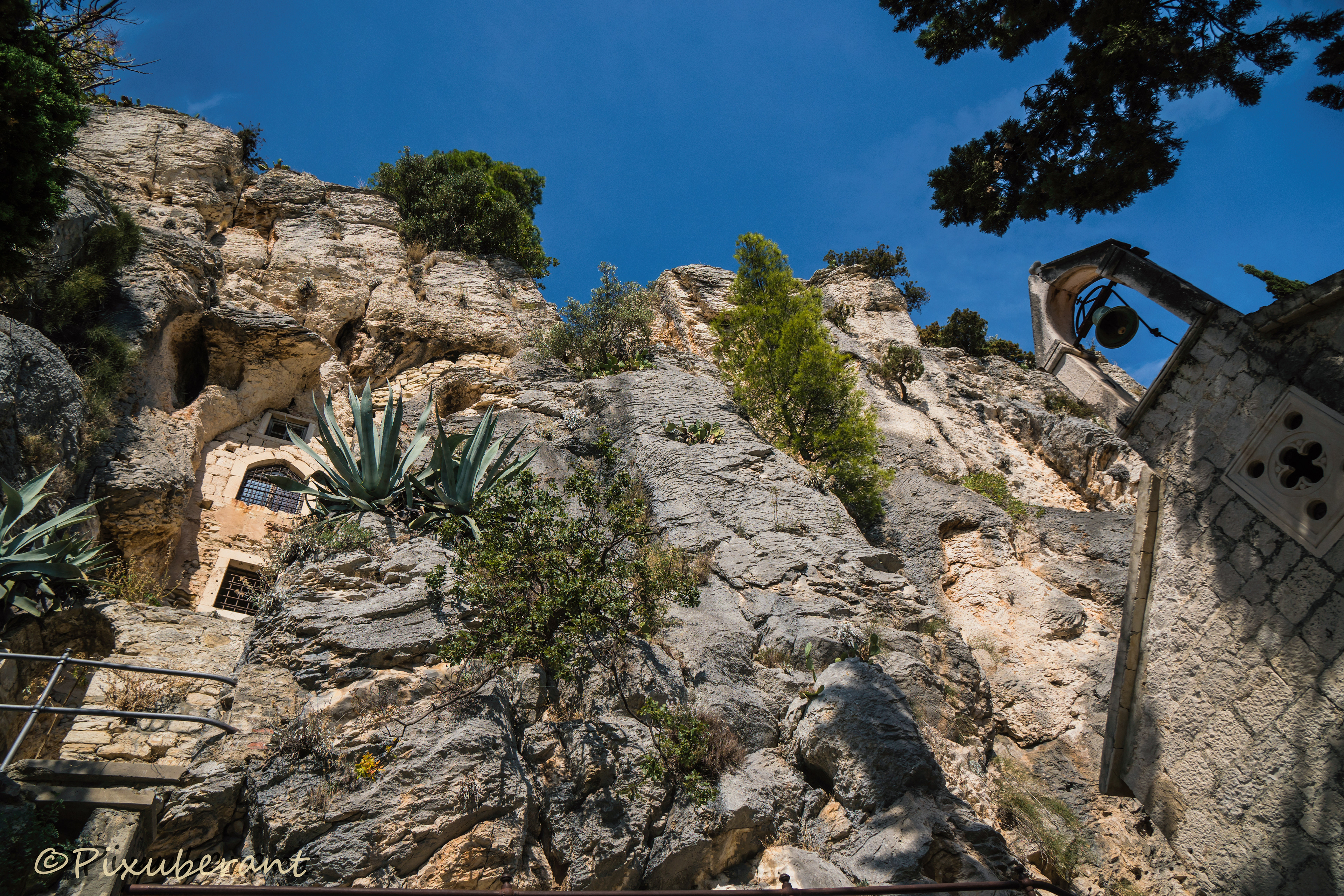 monestary caves in Marjan Park