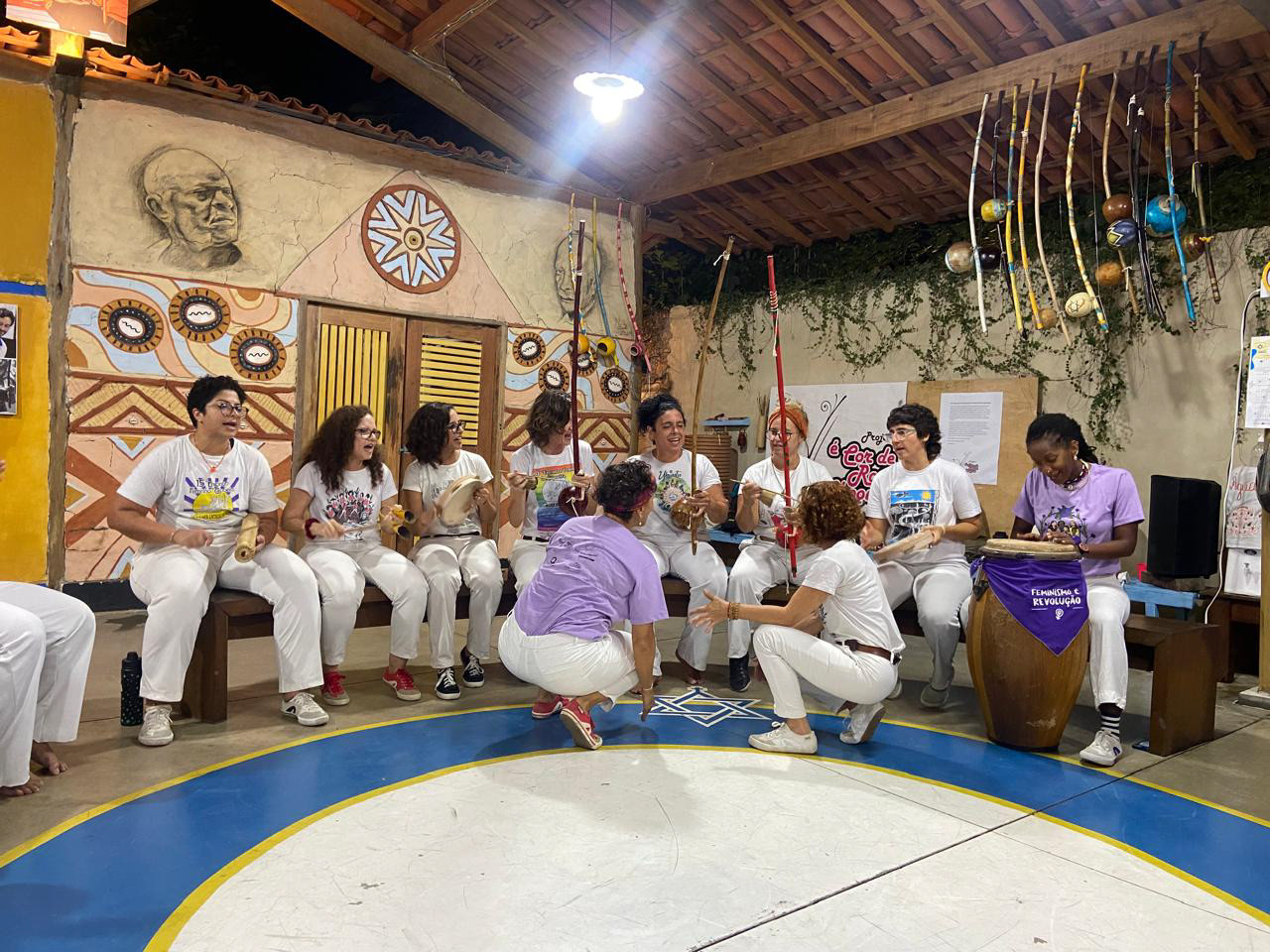 Encontro feminino "É cor de rosa choque" Recife. Centro de Capoeira São Salomão
