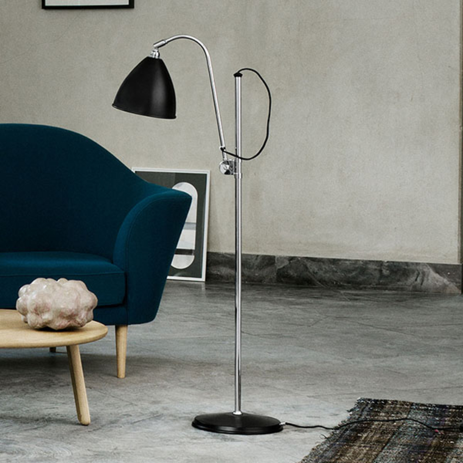 Stehlampe / Gubi / NP 999 € / SALE 749 €