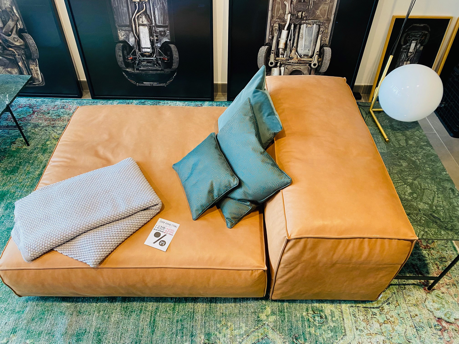Chaiselon / Living Divani / NP 7.710 € / SALE 4.500 €