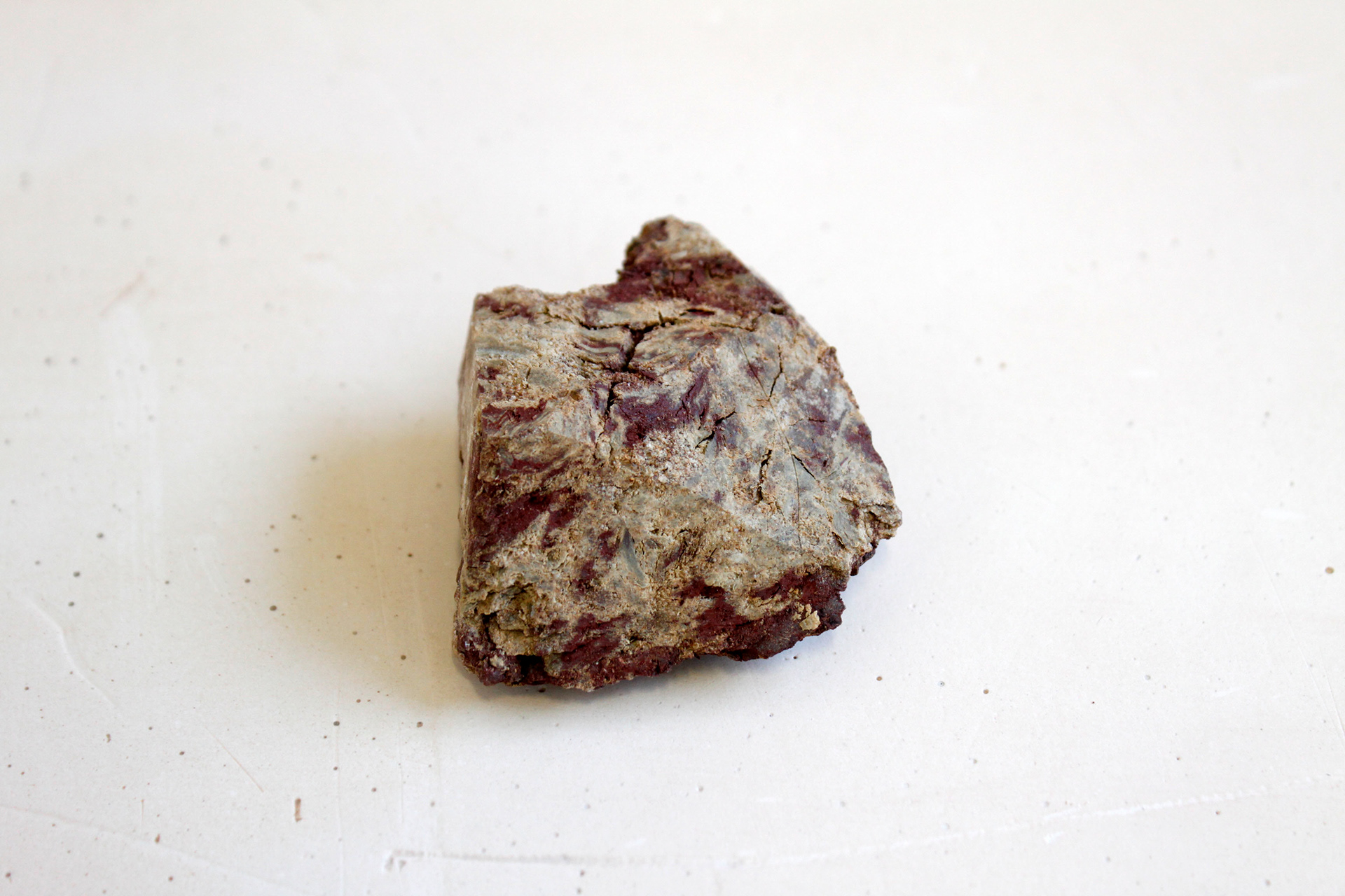 Stoneware sample of naturally mixed clay