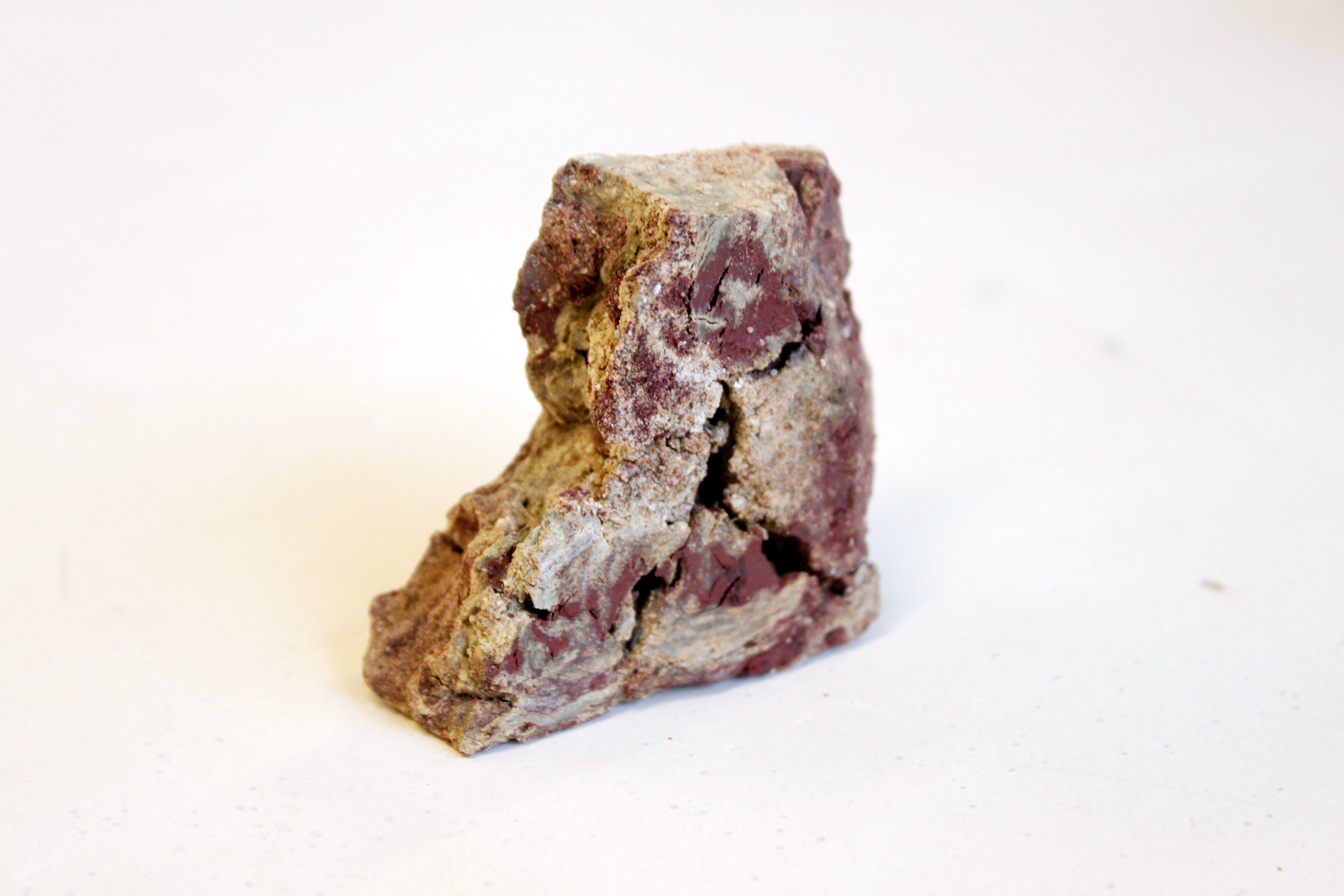 Stoneware sample of naturally mixed clay