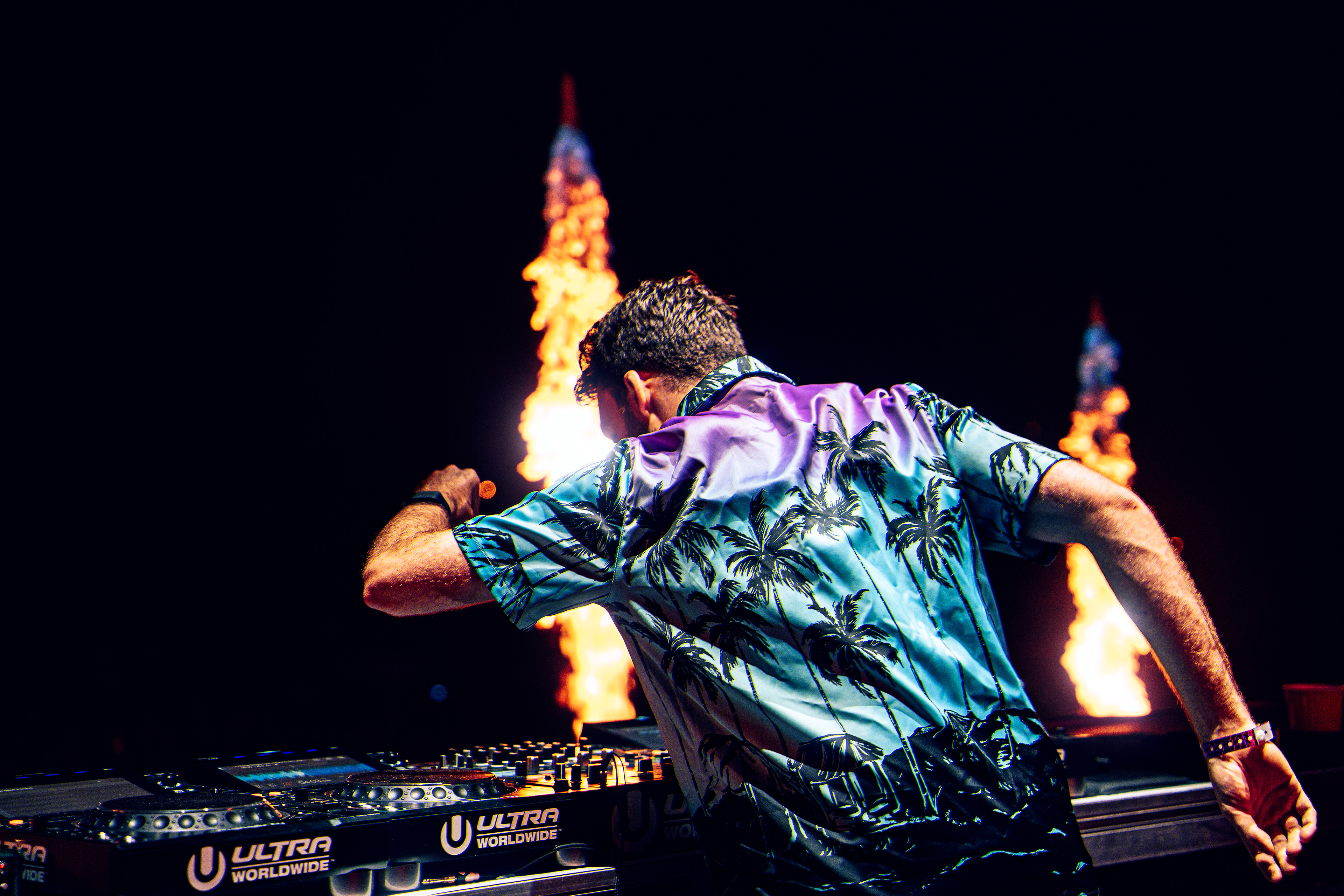 Oliver Heldens @RoadToUltra