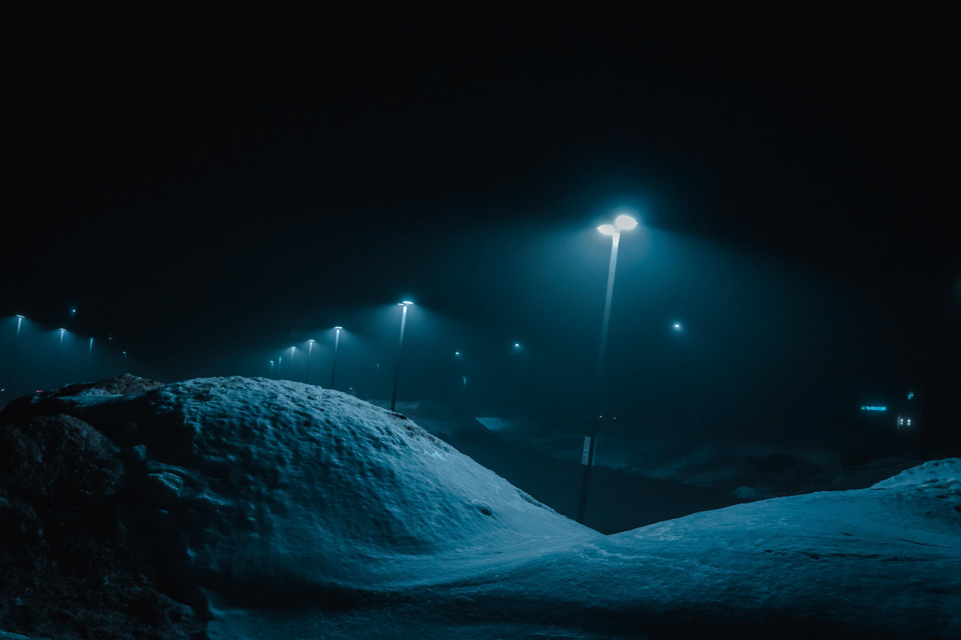 Fog under the Night Lights