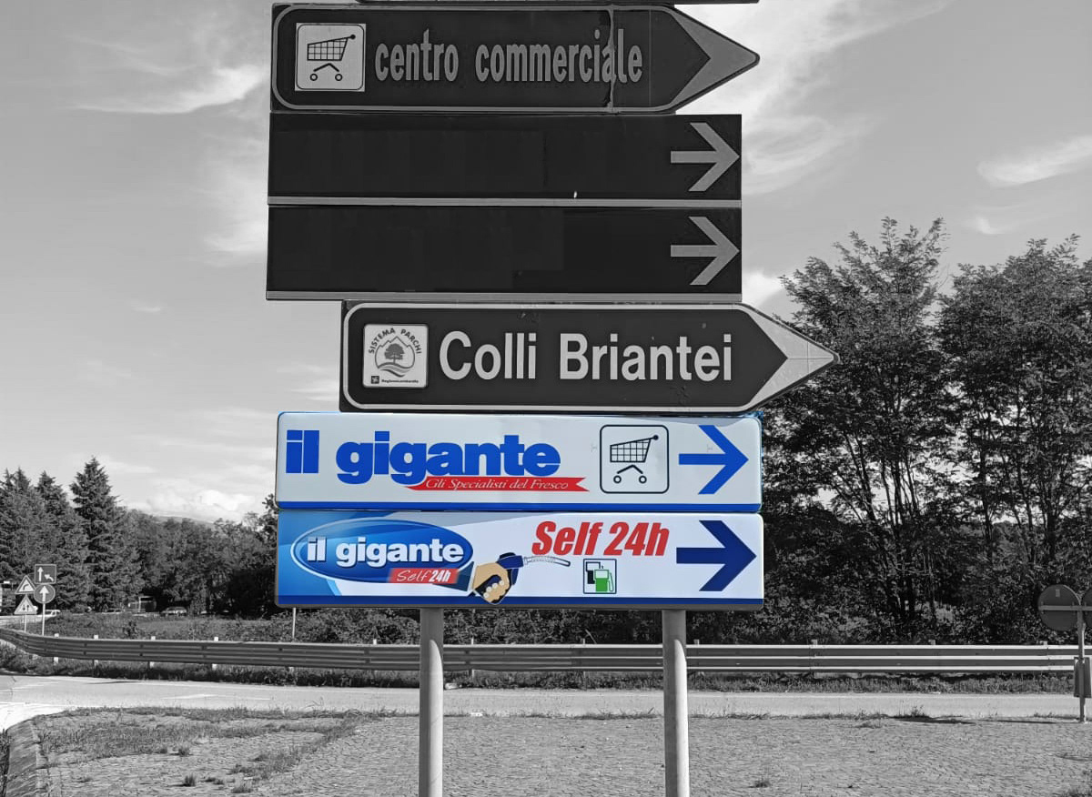 segnaletica conforme al CdS, anche con pellicole rifrangenti