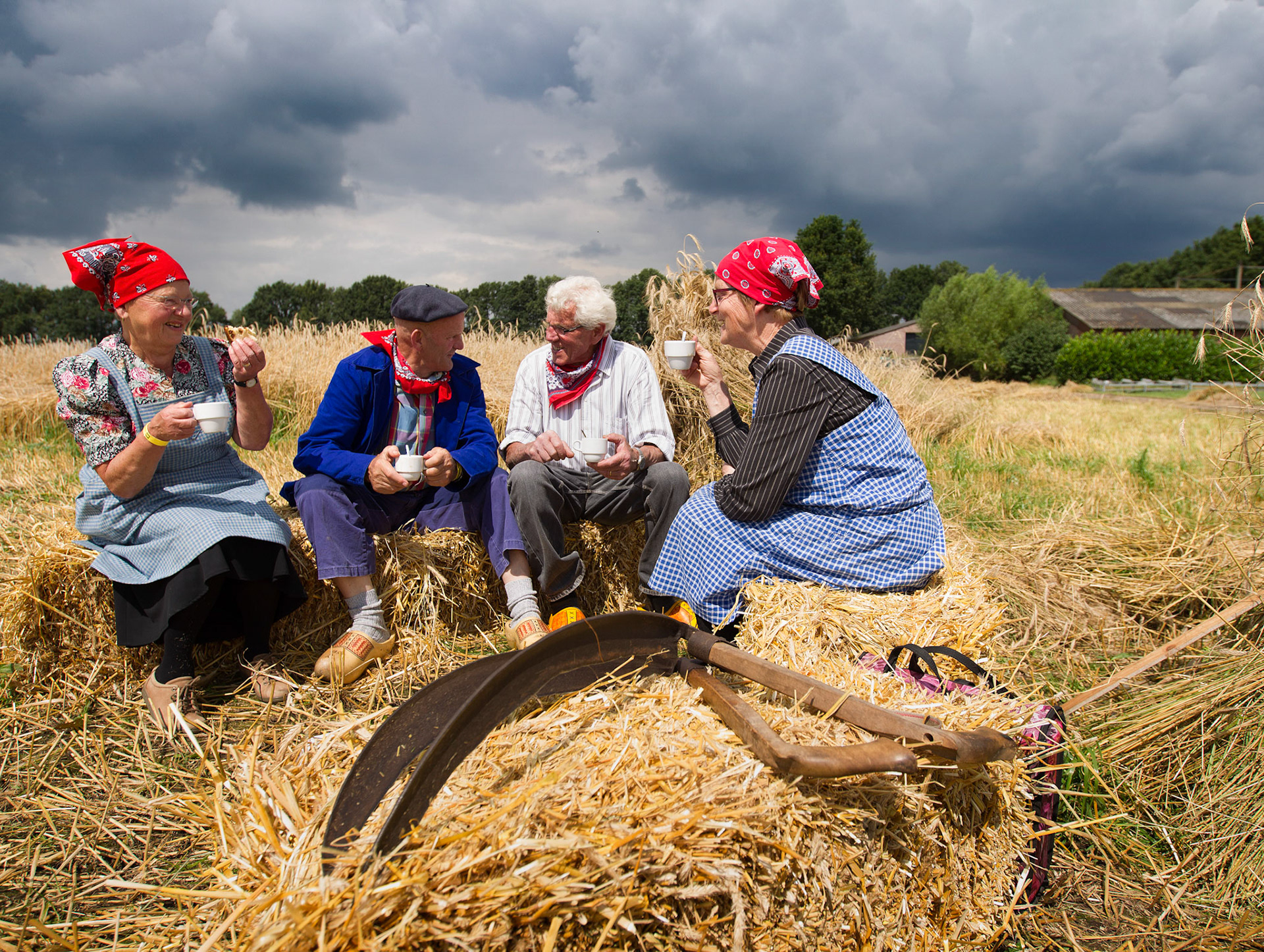Vessem Mien Leermakers en anderen tijdens boerendag.