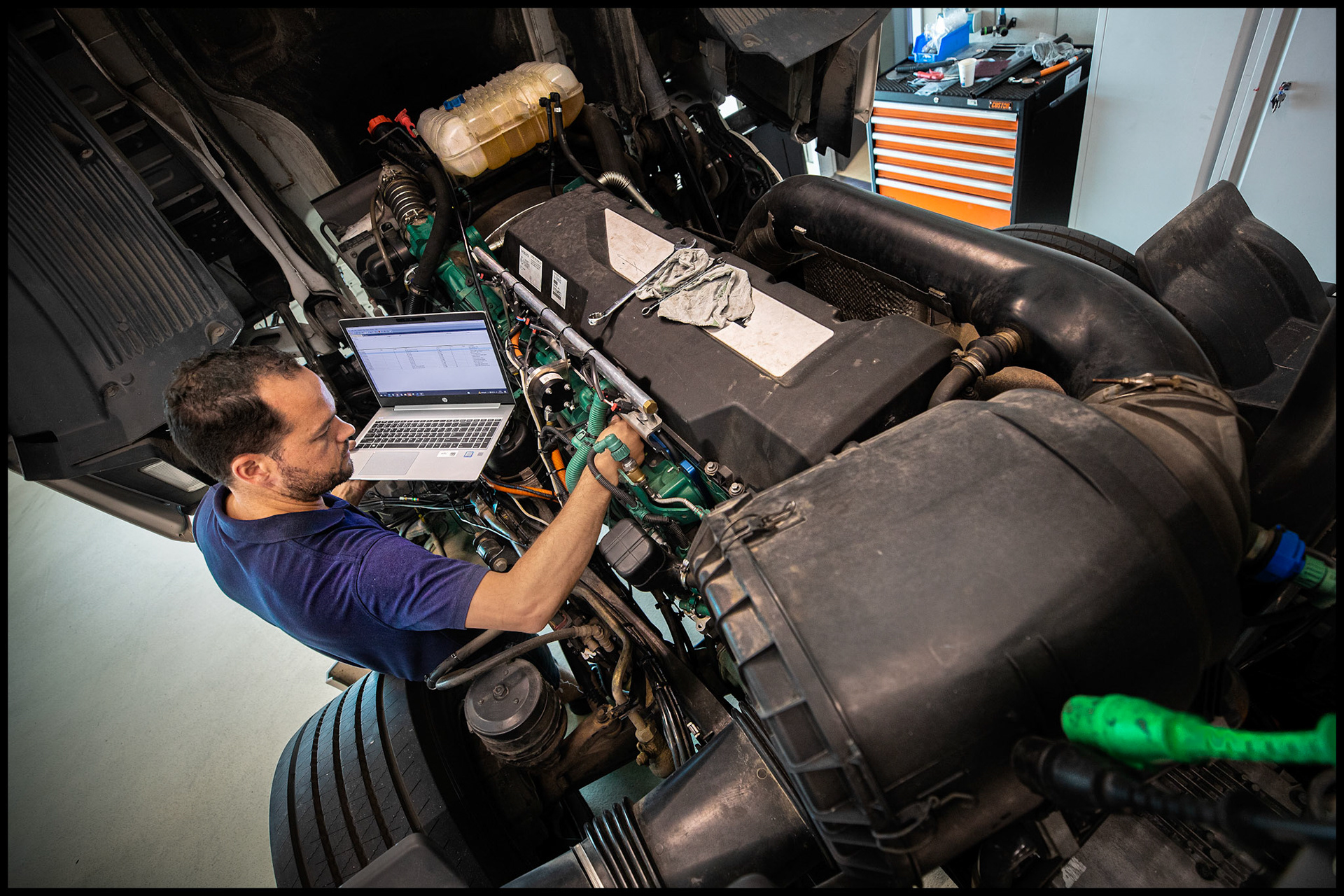 Eindhoven Prins Autogassystemen bouwen dieselvrachtautomotoren,