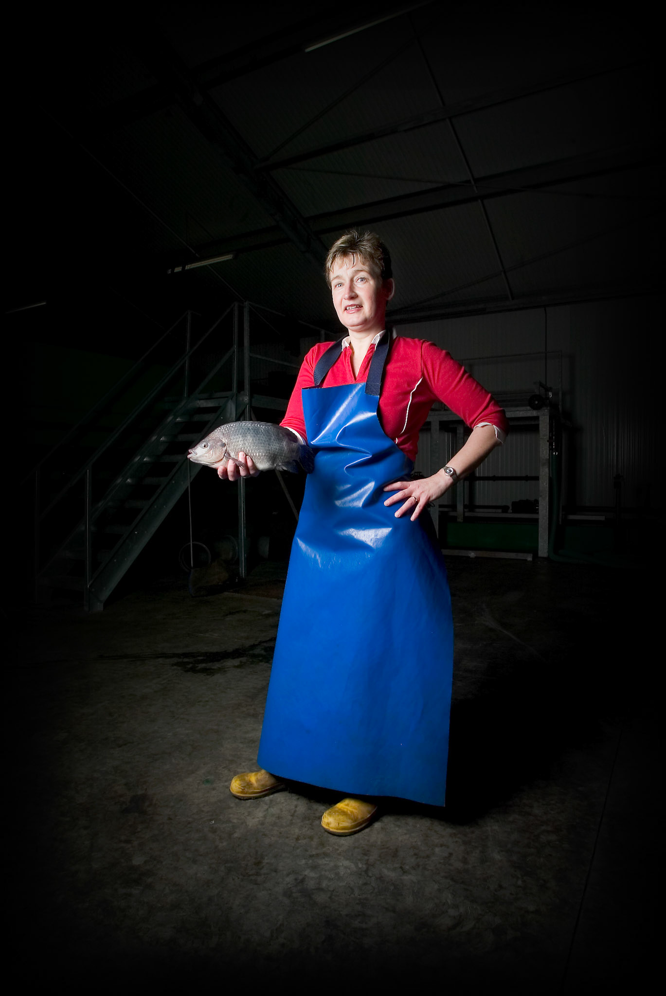 Son, Annemiek Foolen met Tilapia.