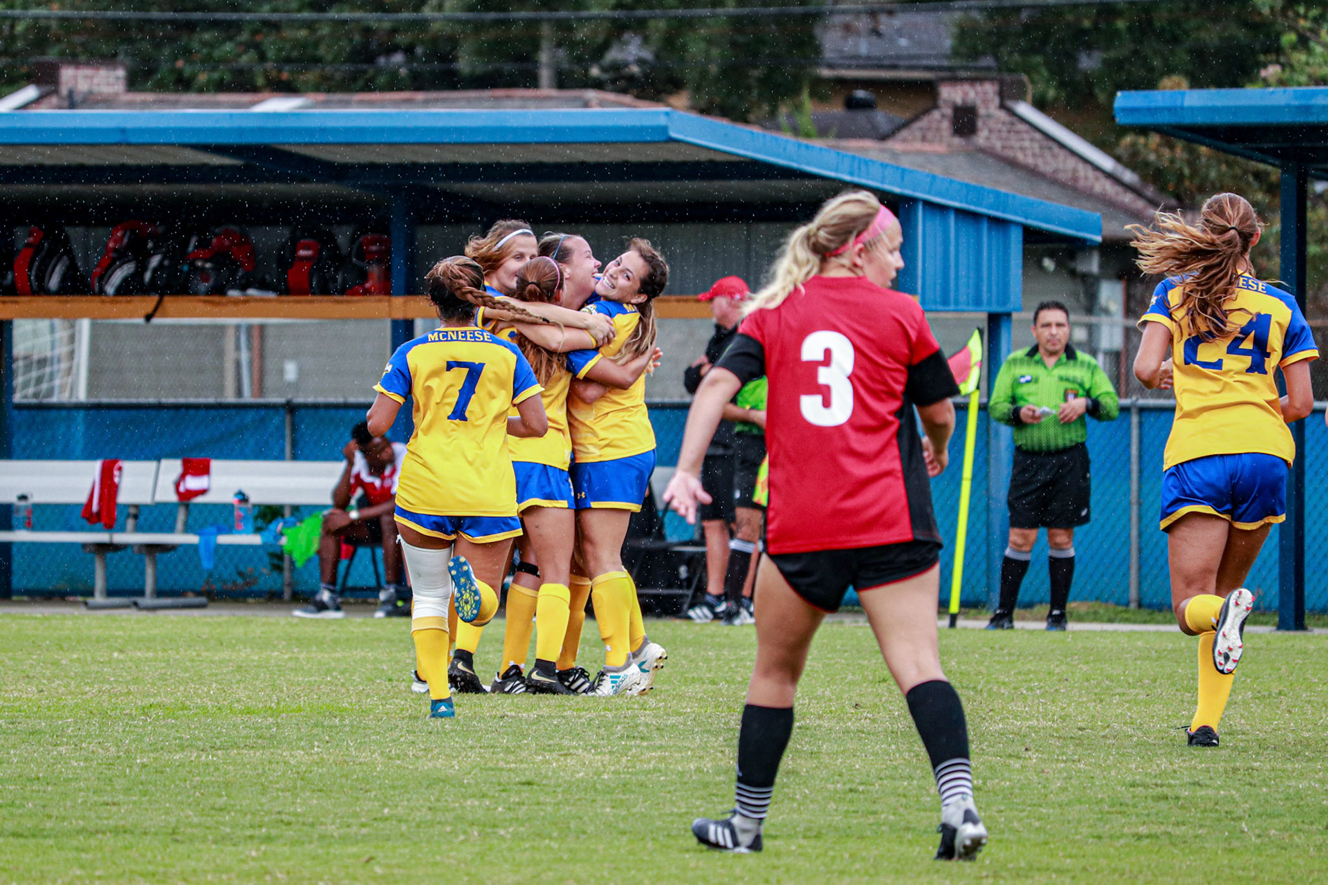 9 - Dayna Garcia, 7 - Mariah Ruelas, 24 - Alexis Miller