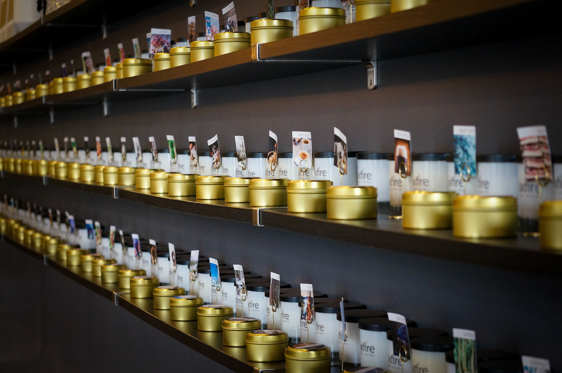 Over 100 scents to blend!