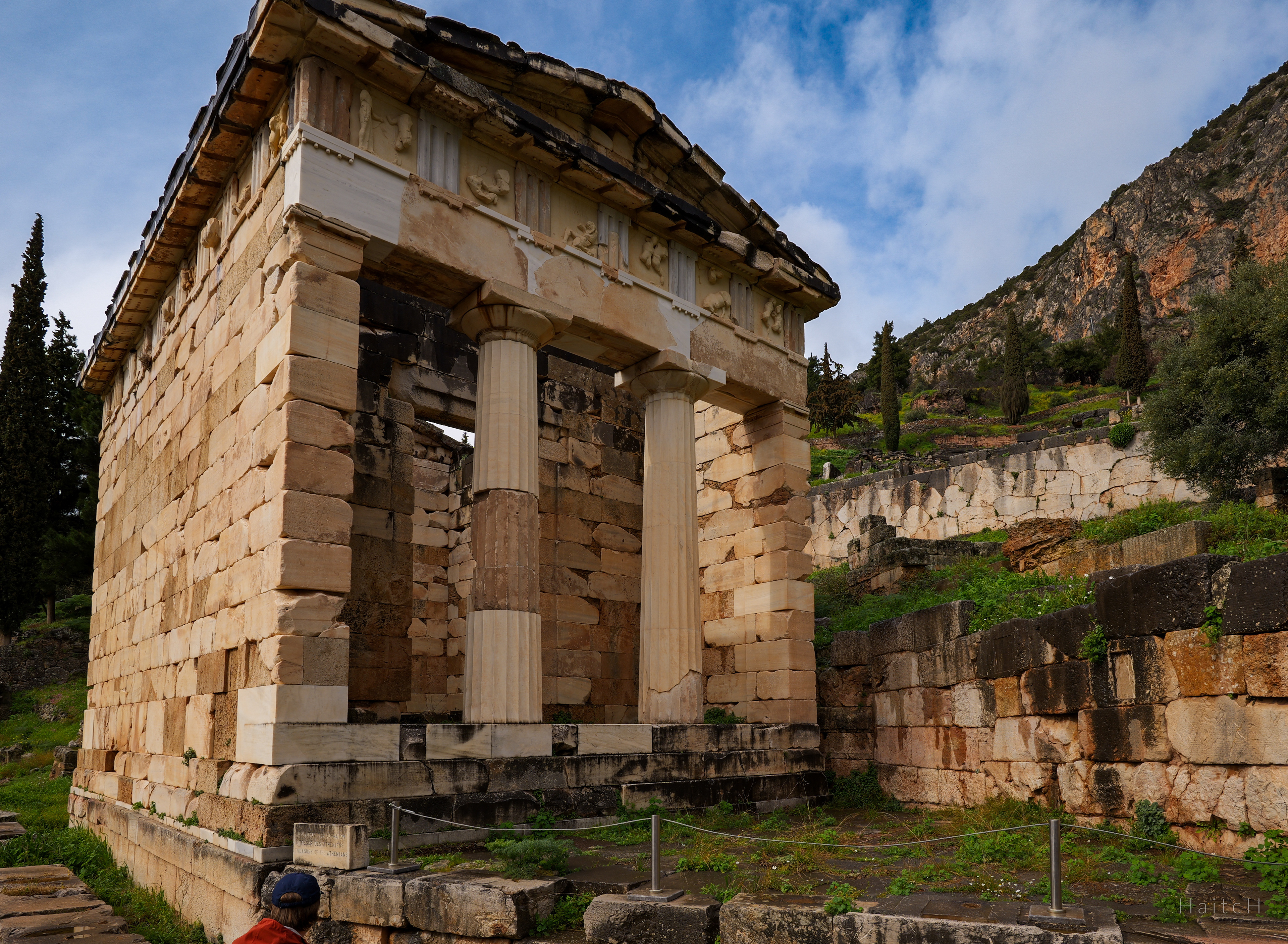 Treasury of the Athenians, Delphi