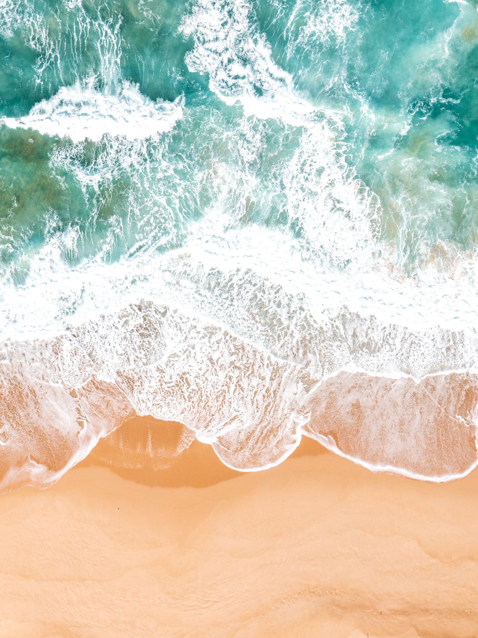 ocean waves crashing on shore in Apollo Bay, Victoria