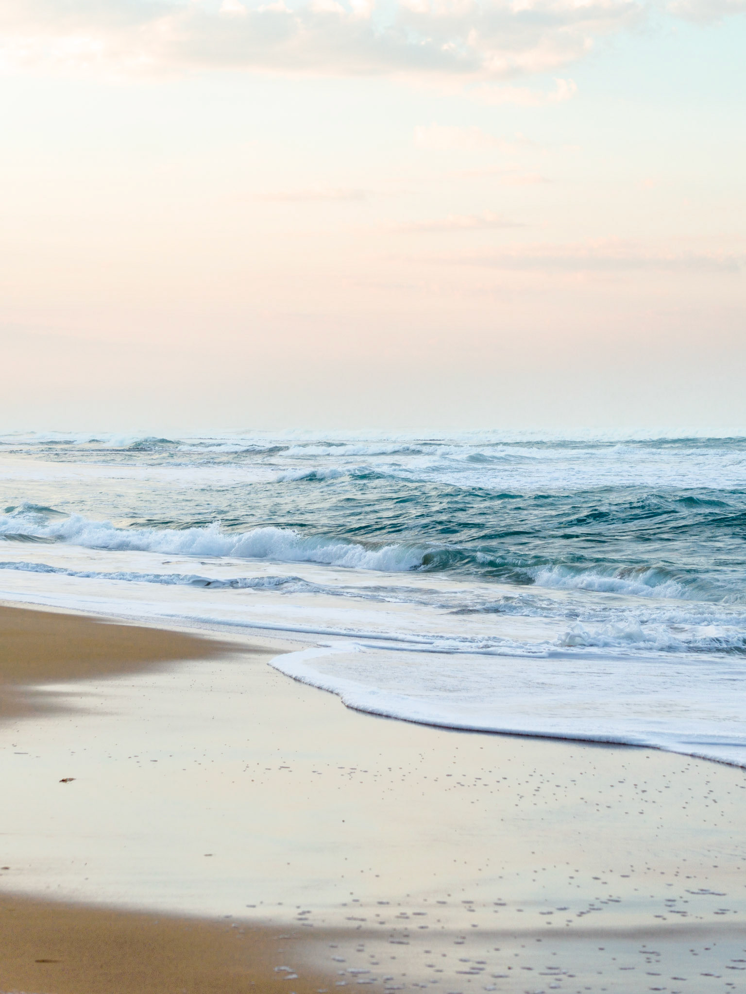 pastel beach great ocean road victoria suatralia 