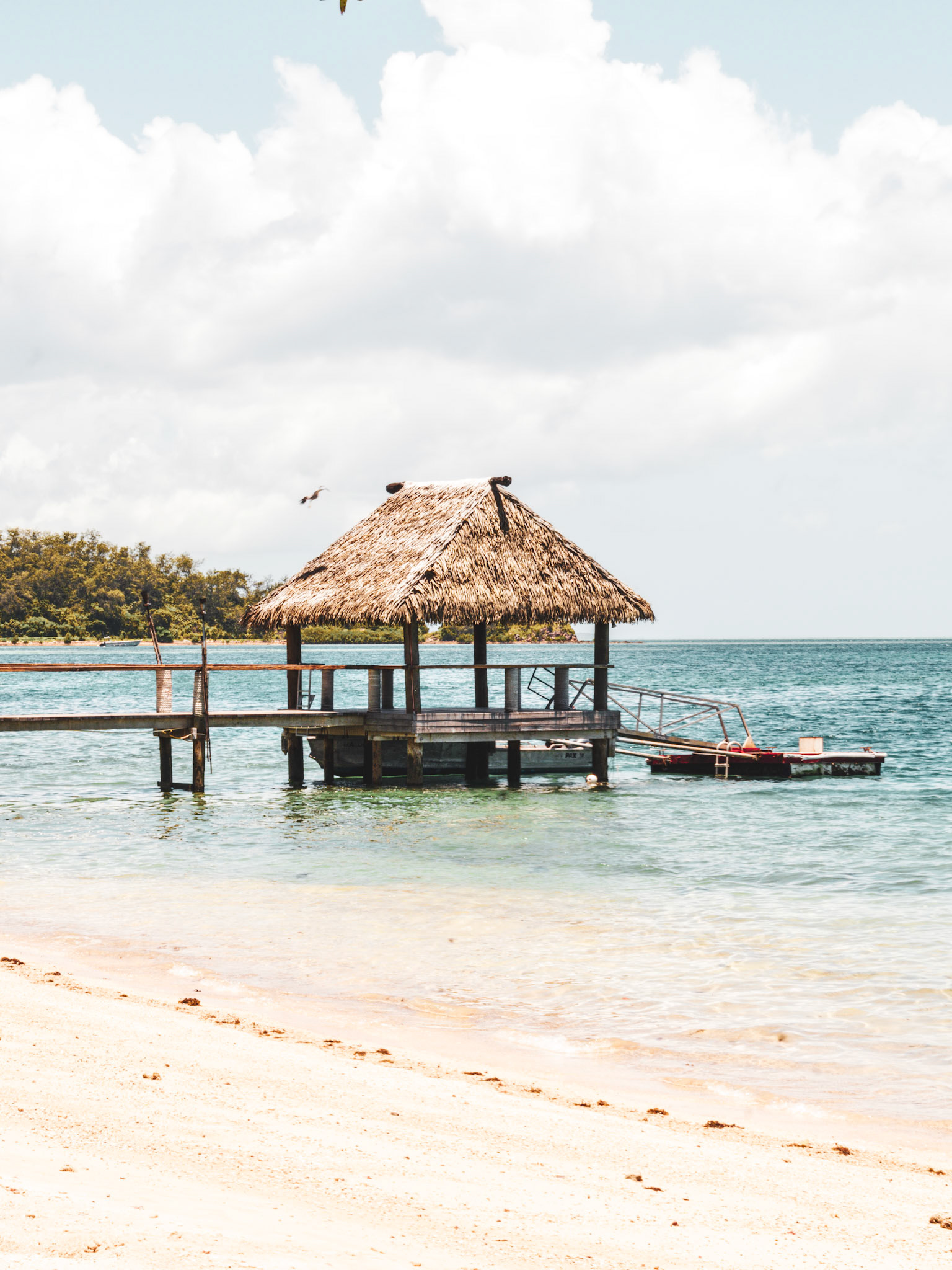 malolo island resort boat pier 