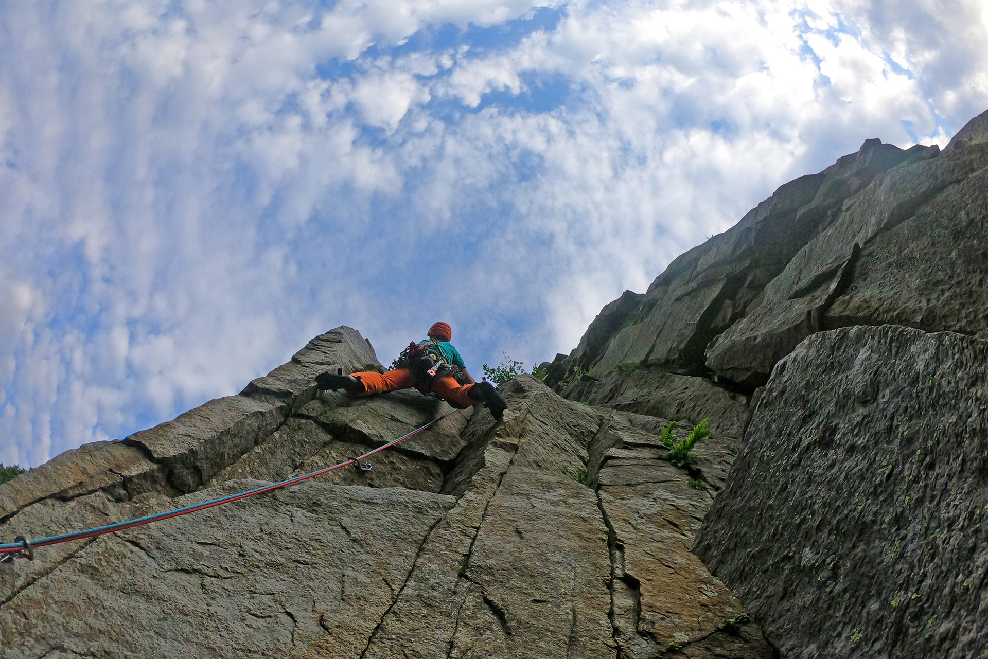 Bourcet - spigolo grigio