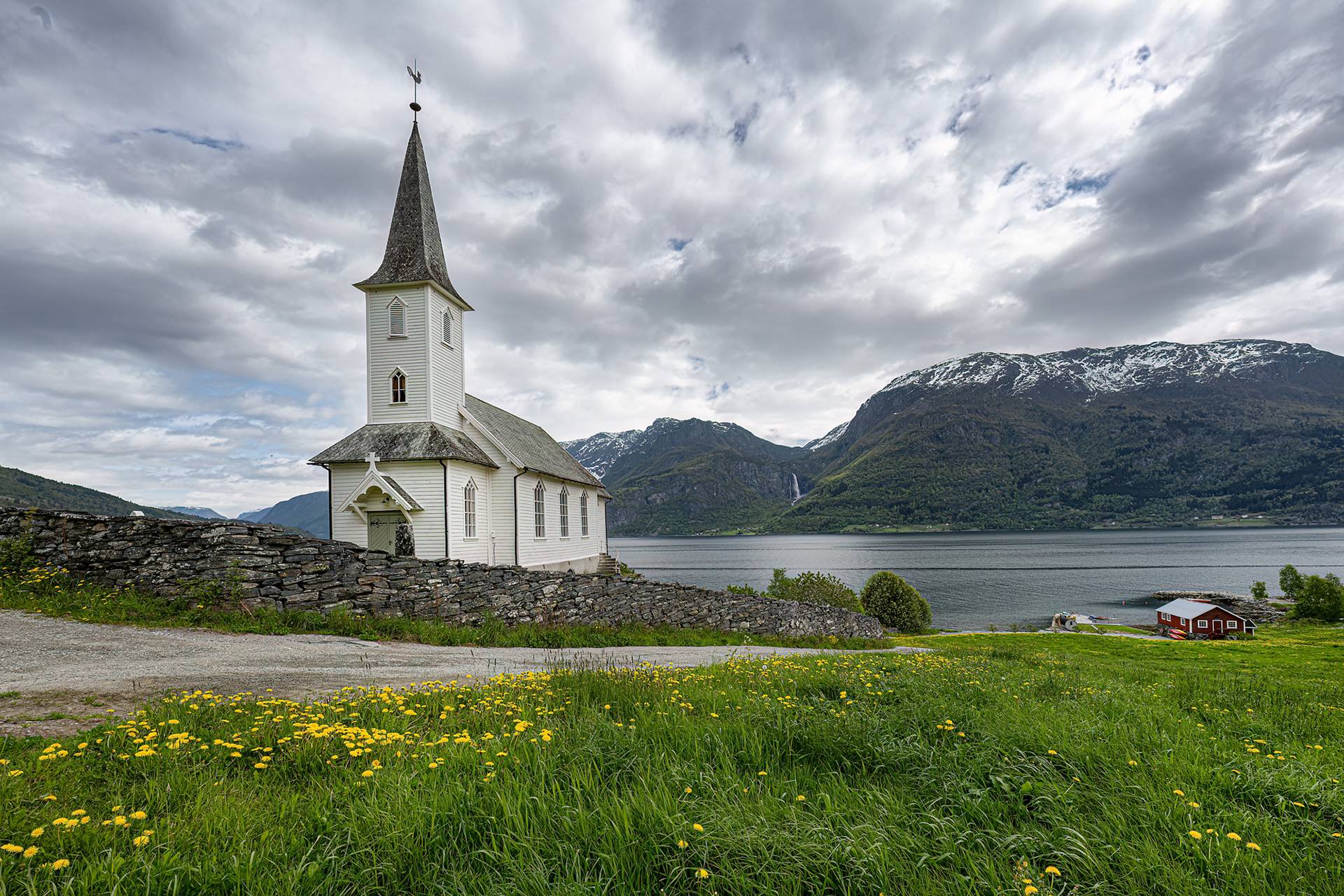 Nes Kirke