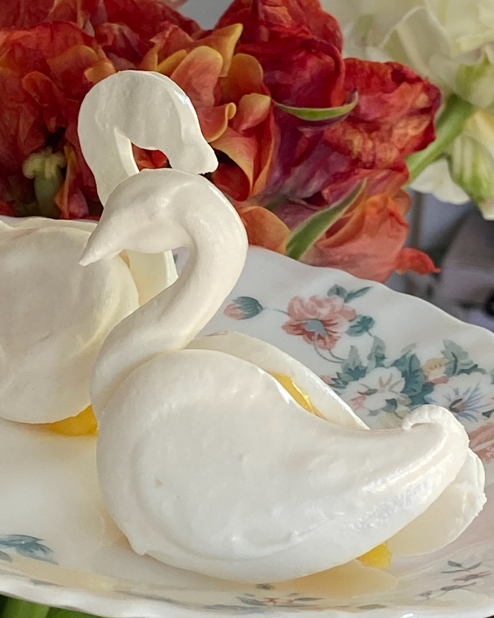 Lemon Curd Meringue Swans