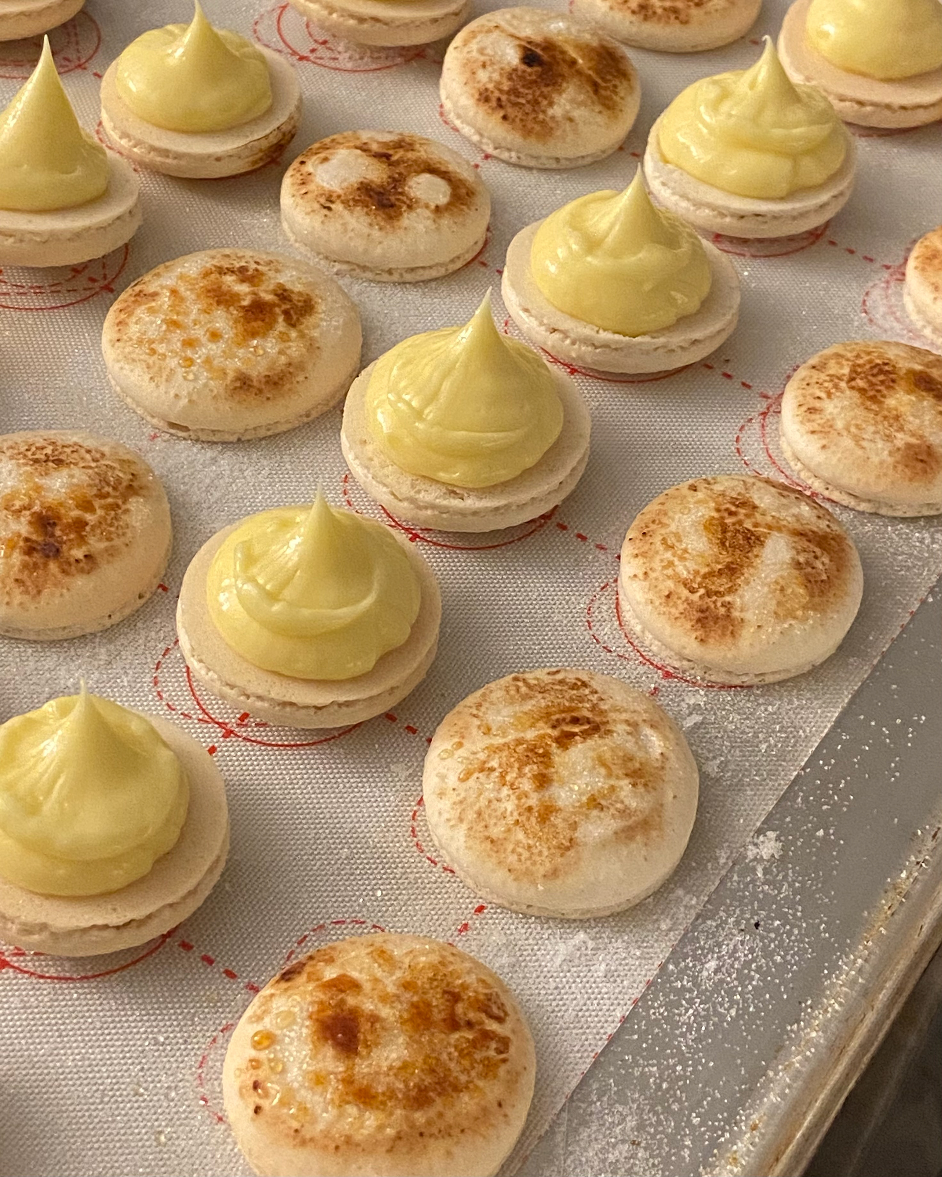 Creme Brulee Macarons