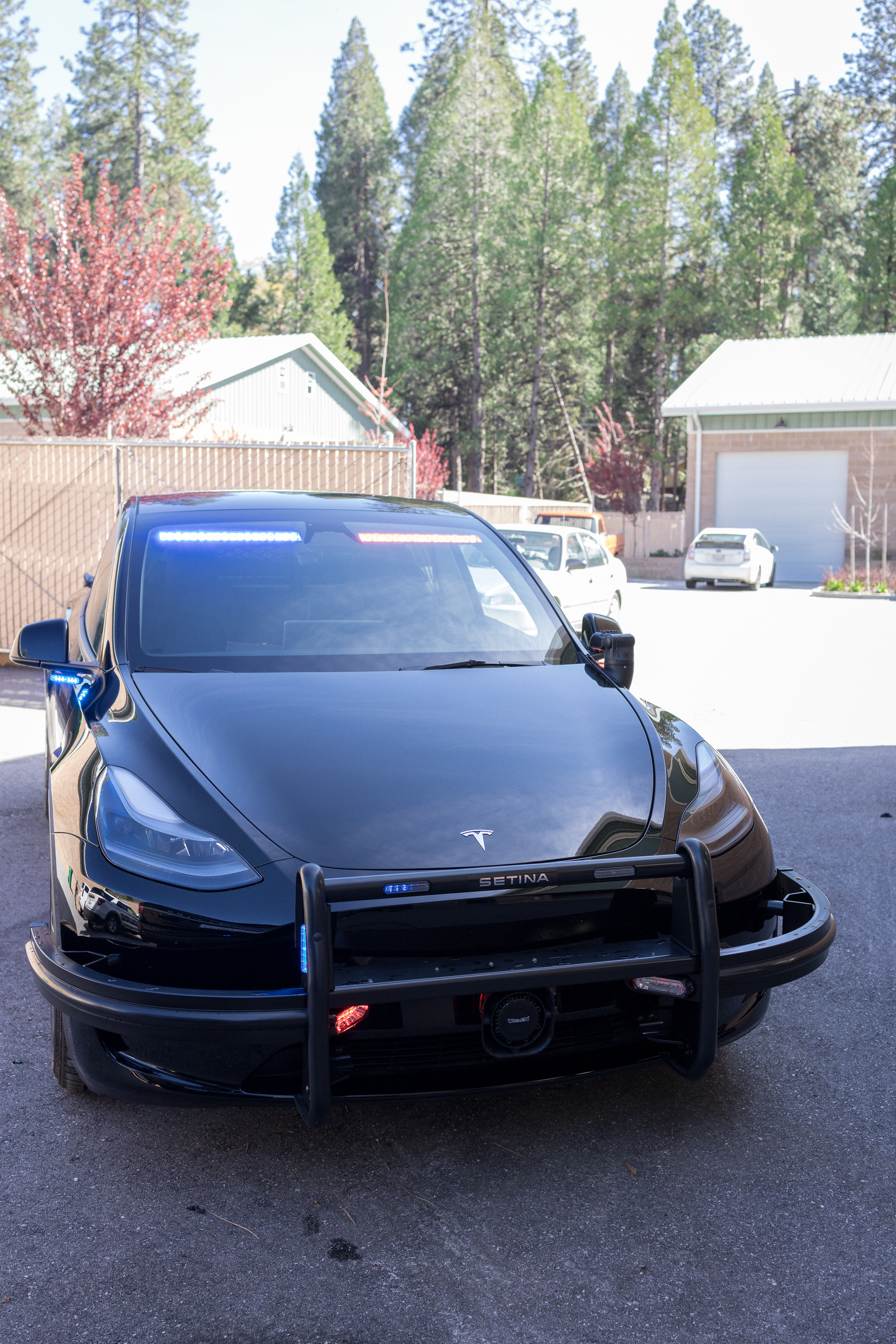 Patrol Tesla