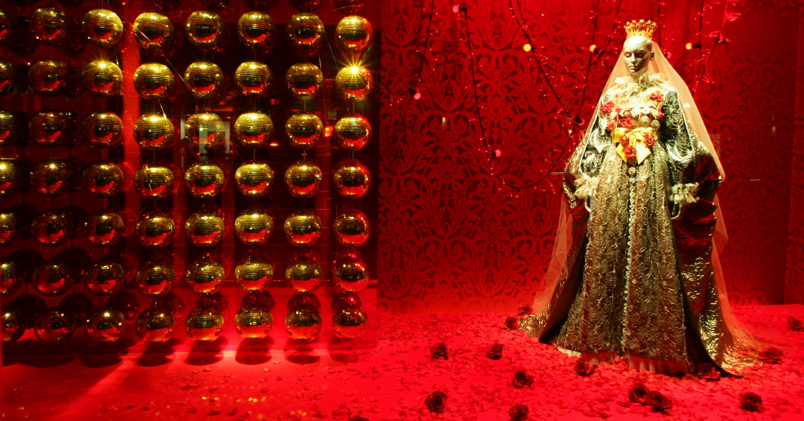 2004, Printemps Haussmann windows, @ChristianLacroix