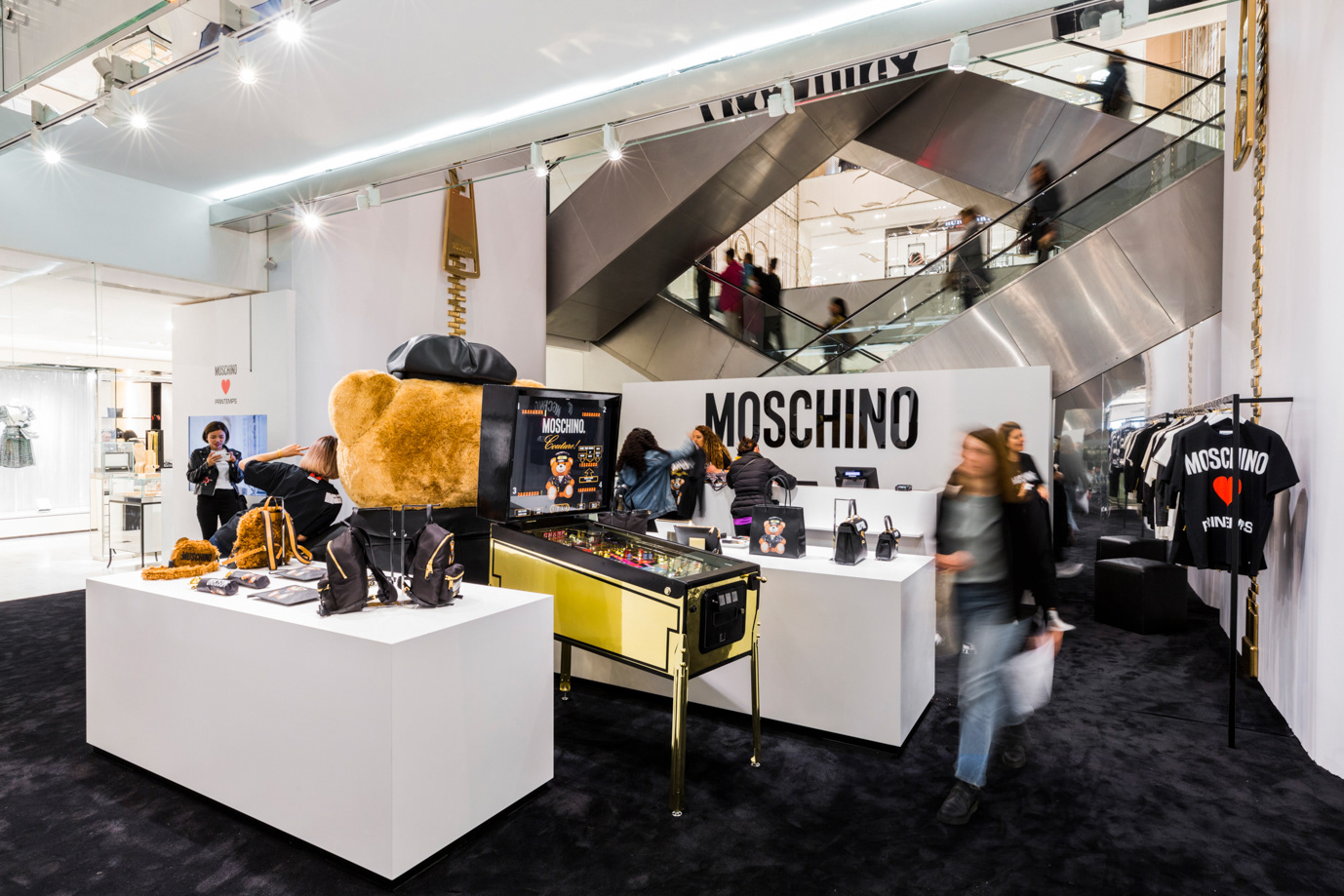 2018, Pop-Up Store @Moschino, Printemps Haussmann
