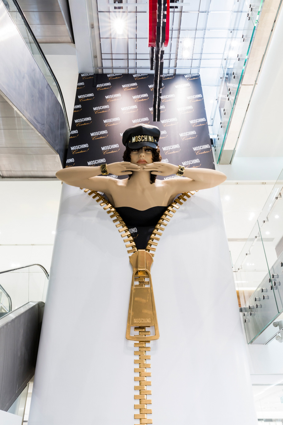 2018, Pop-Up Store @Moschino, Printemps Haussmann