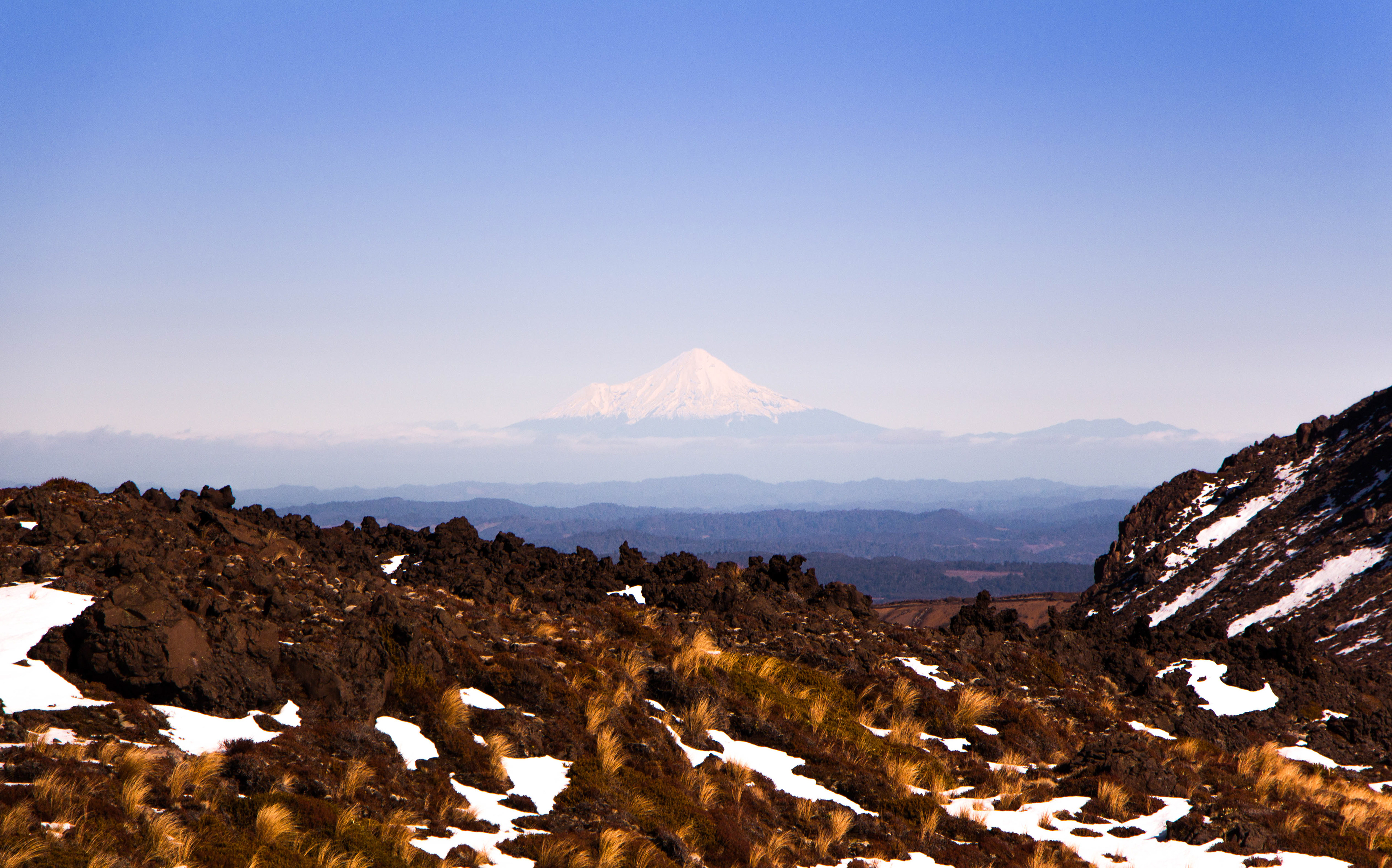 nouvelle zélande, alpine crossing Tongariro, site classé patrimoine de l’unesco, zone d’activité volcanique, volcan, montagne, glacier, Hawke's bay, parc national, neige, mont Ngauruhoe