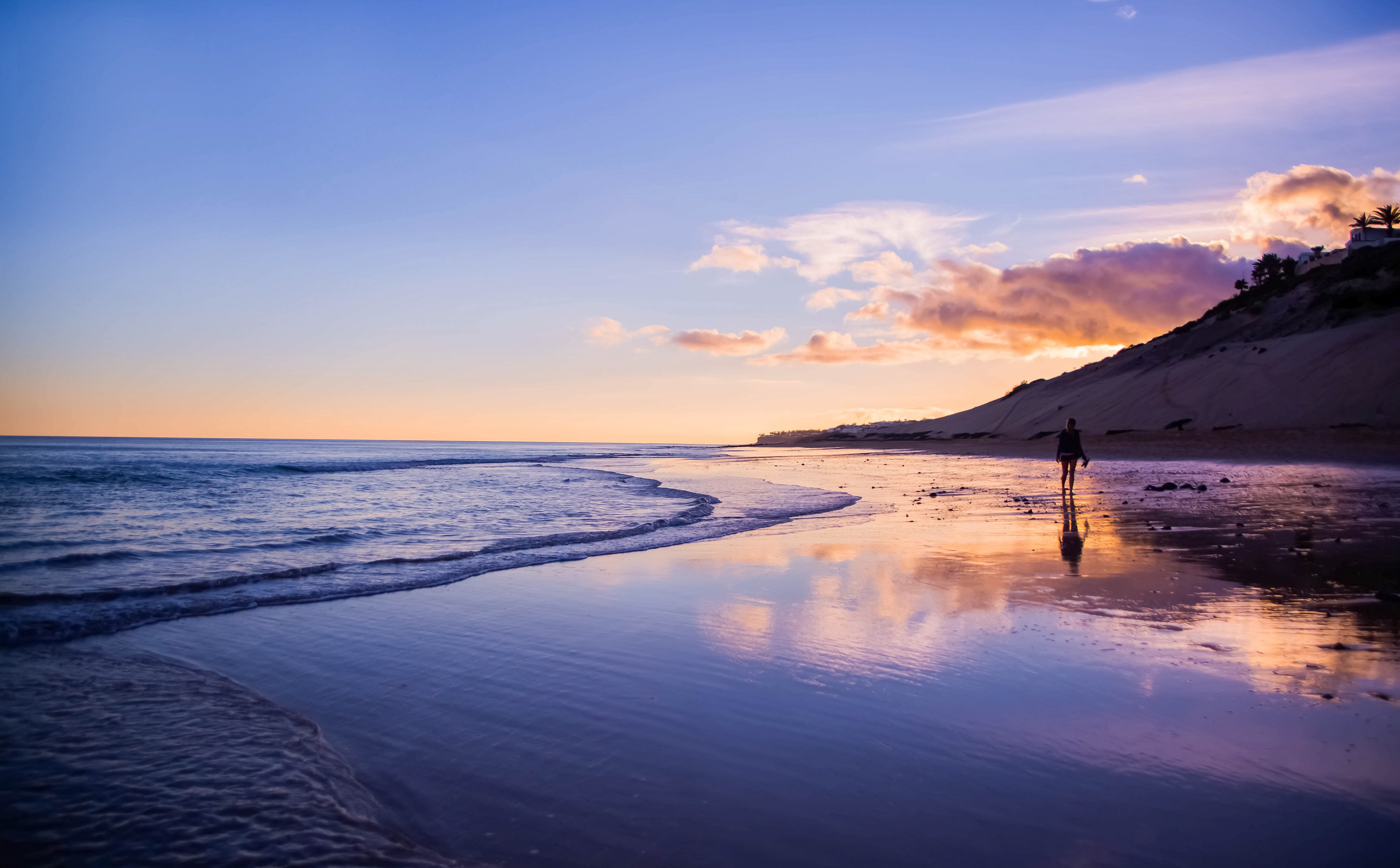 plage de fuerteventura, coucher de soleil, mer, multicolore, vague, promeneur, playa salvaje