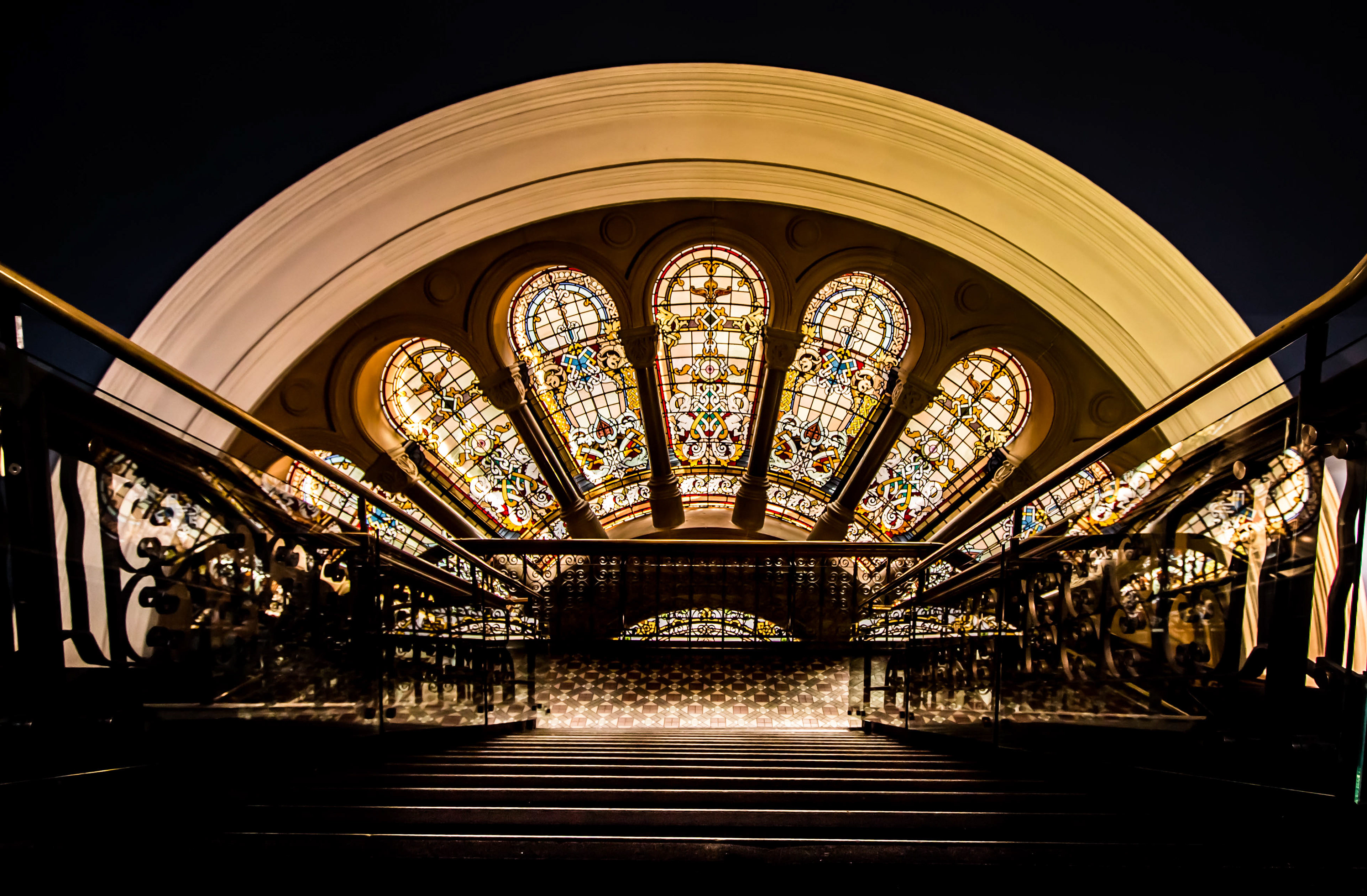 australie, sydney, Queen Victoria building, escalier, vitrail