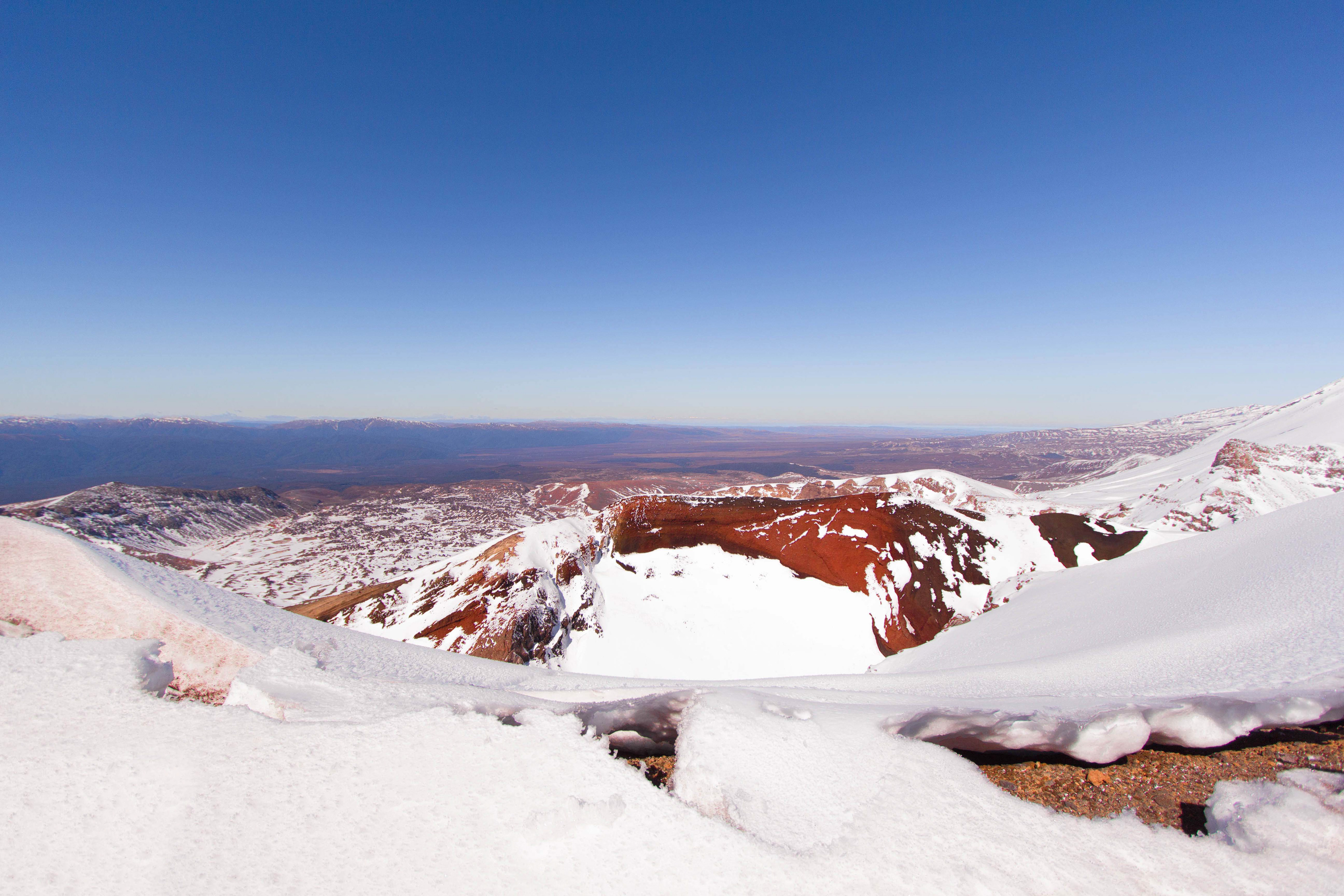 nouvelle zélande, alpine crossing Tongariro, site classé patrimoine de l’unesco, zone d’activité volcanique, volcan, montagne, glacier, Hawke's bay, parc national, neige, red crater
