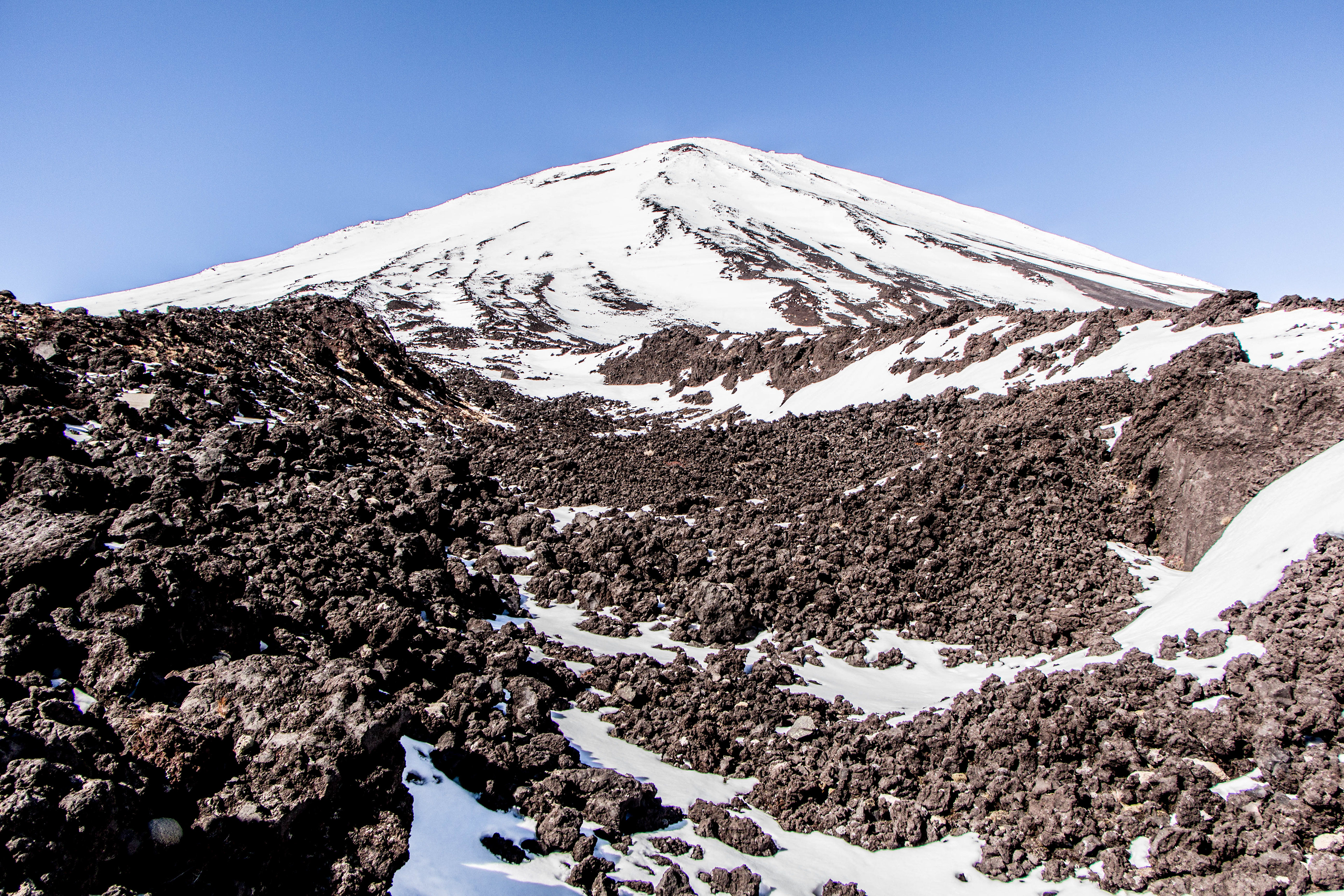 nouvelle zélande, alpine crossing Tongariro, site classé patrimoine de l’unesco, zone d’activité volcanique, volcan, montagne, glacier, Hawke's bay, parc national, neige,