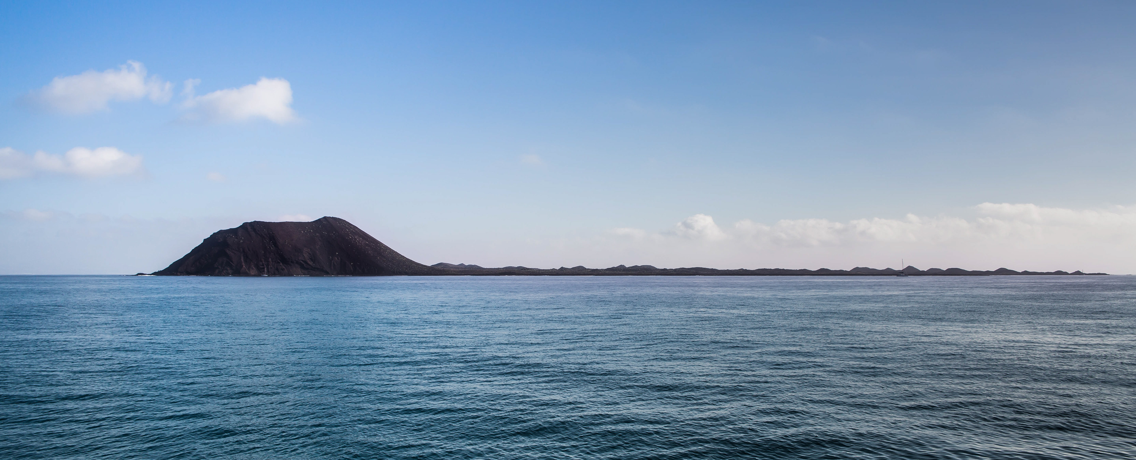 fuerteventura, île de lobos, biosphère, réserve naturelle, parc naturel, volcan, roche volcanique