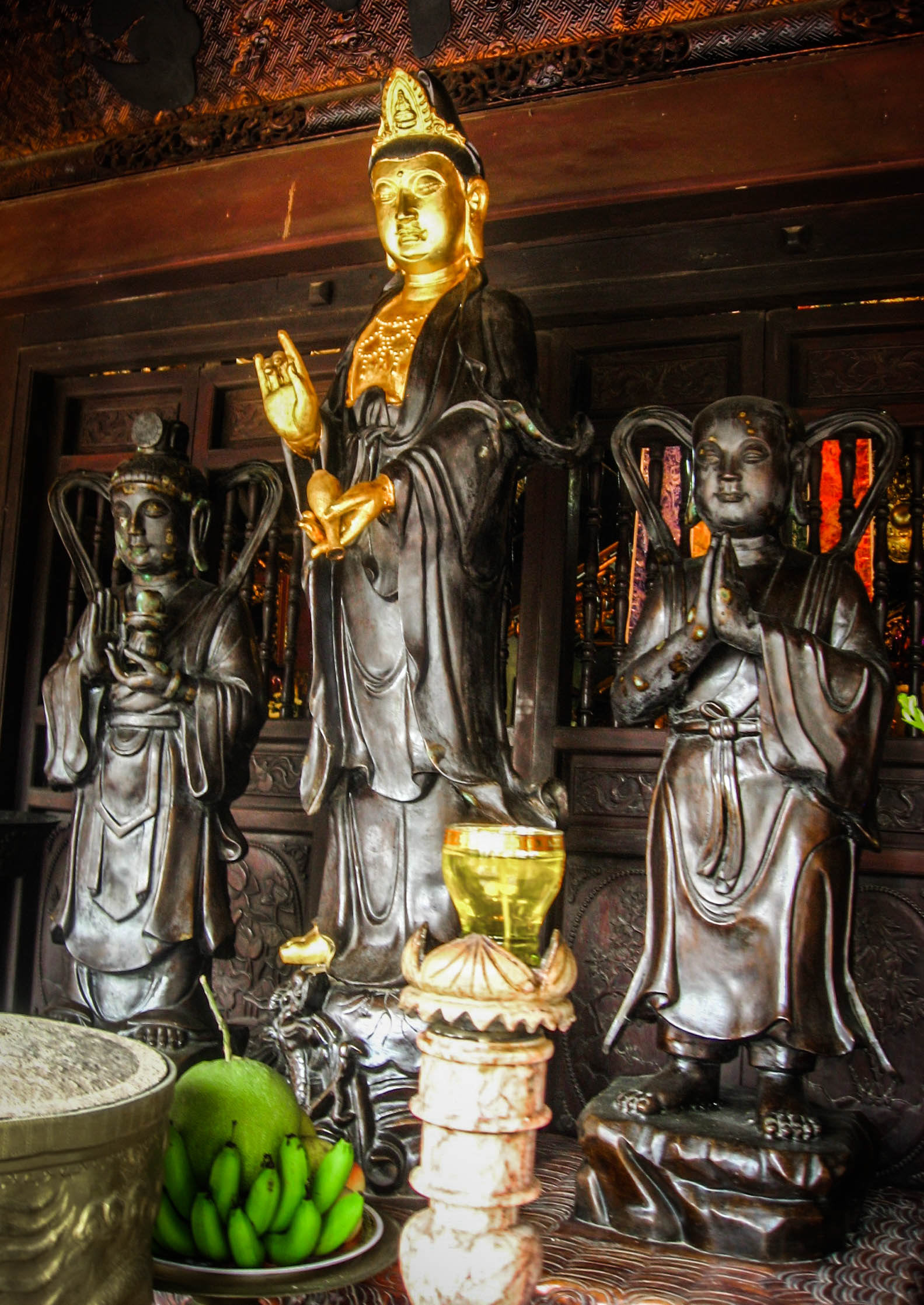 Quan Âm, déesse de la compassion, statue