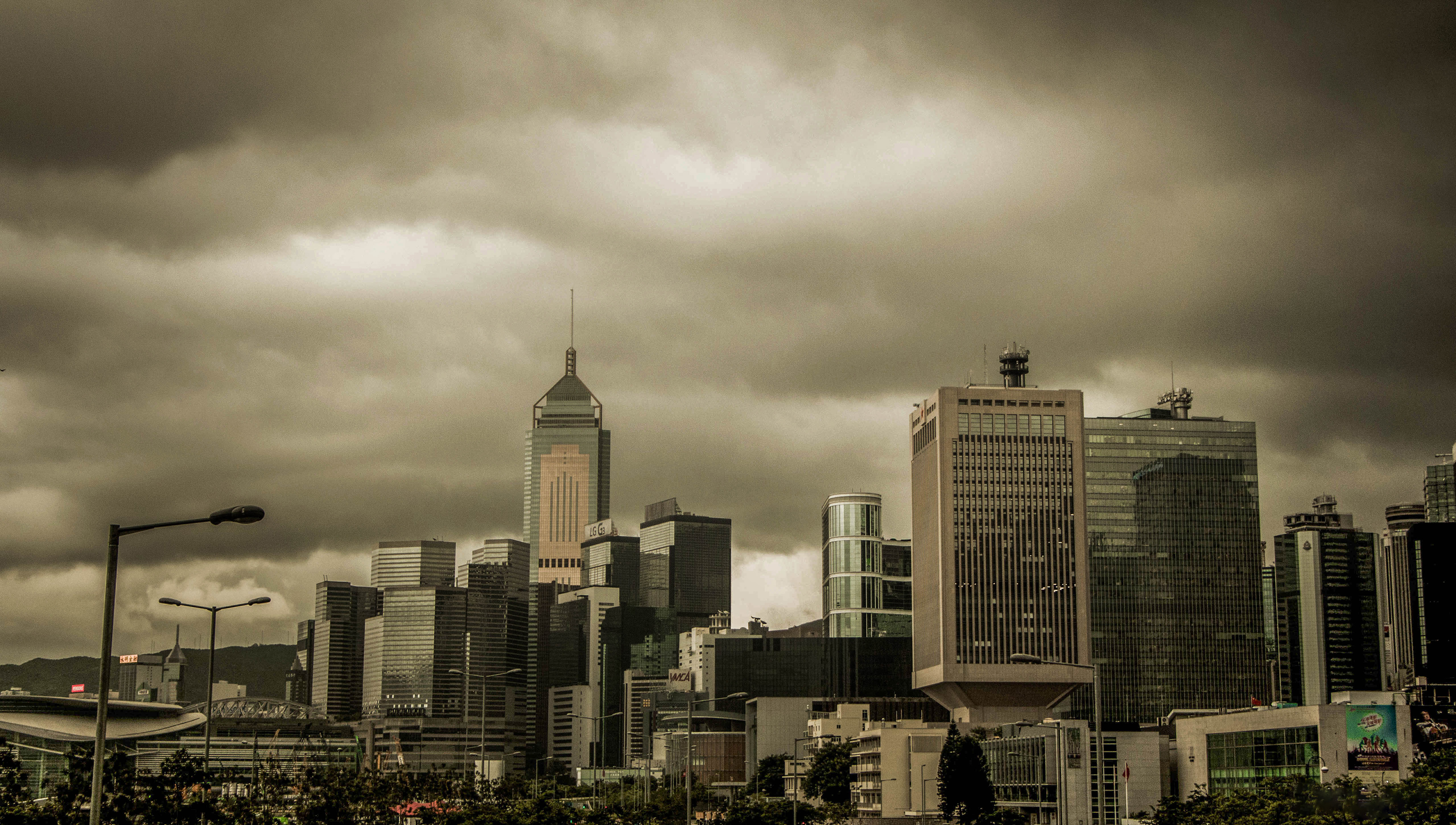 central, le quartier des affaires de hong kong, grattes-ciel, immeubles