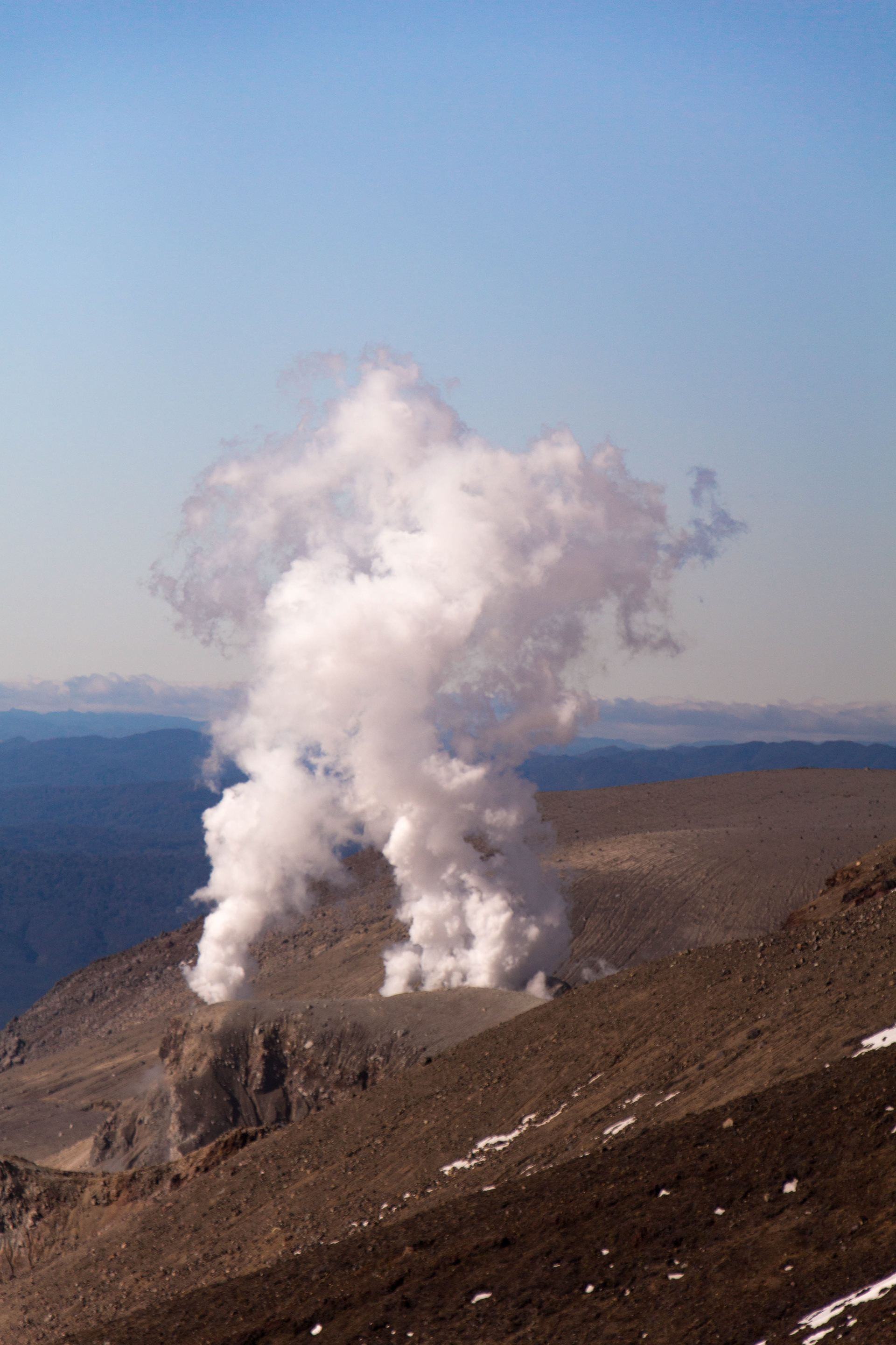 nouvelle zélande, alpine crossing Tongariro, site classé patrimoine de l’unesco, zone d’activité volcanique, volcan, montagne, glacier, Hawke's bay, parc national, neige, te maari, fumerolles