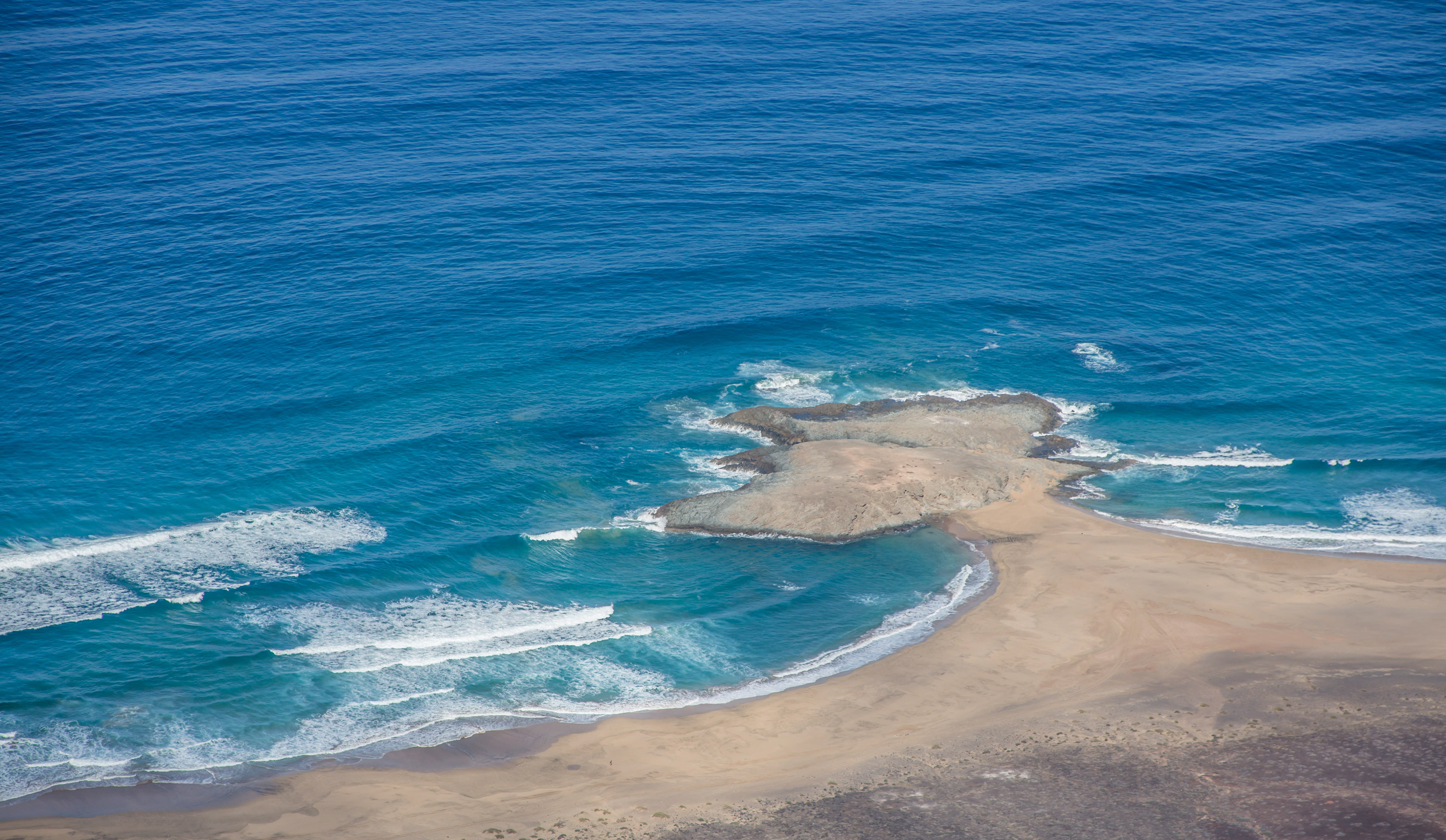 pic de zarza, oreille de l'âne, randonnée, parc naturel de jandia, biodiversité, fuerteventura, randonnée, vue sur la plage