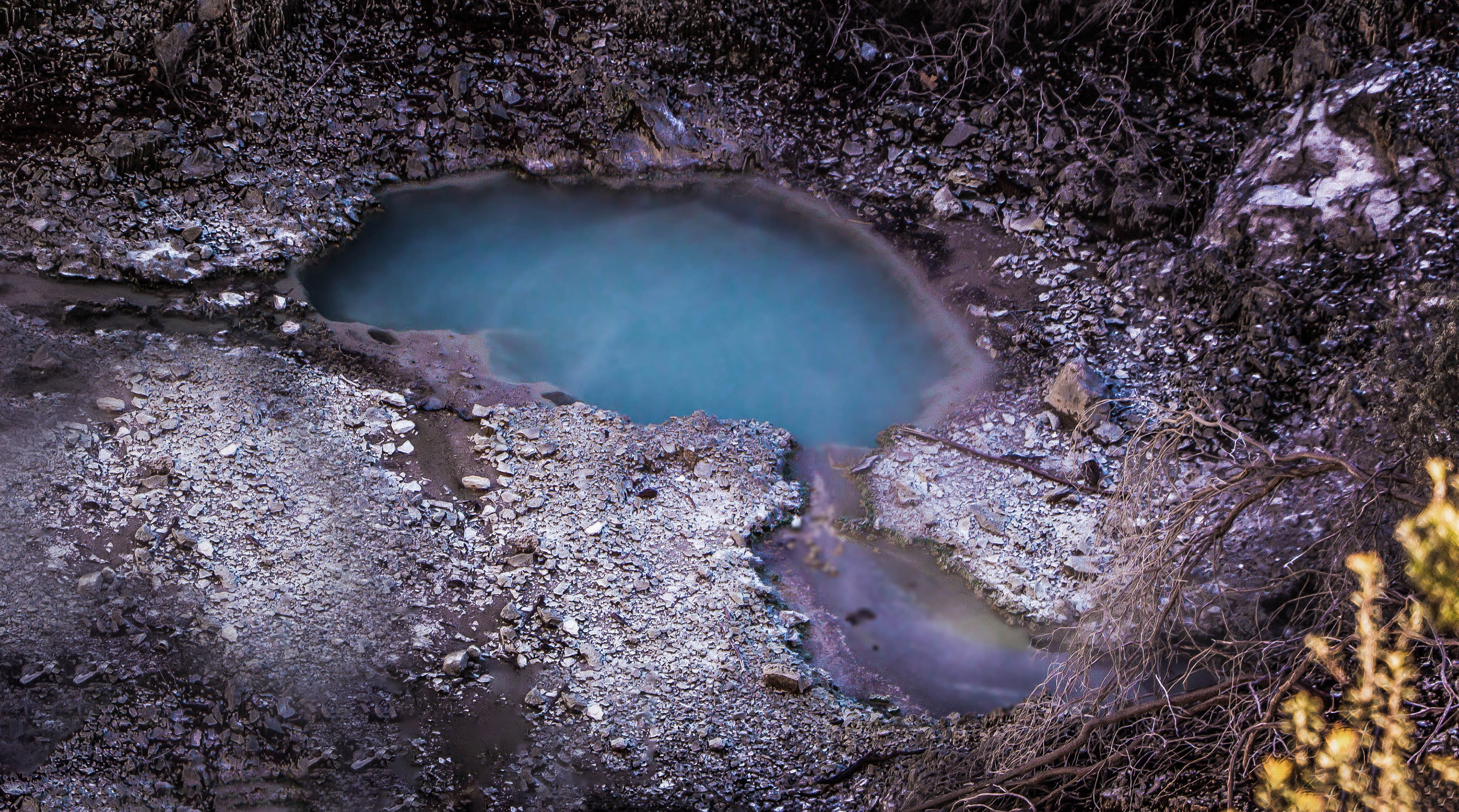 Wai O Tapu Wonderland - Nouvelle Zélande, parc de geyser, géothermie, lac de cratère bleu