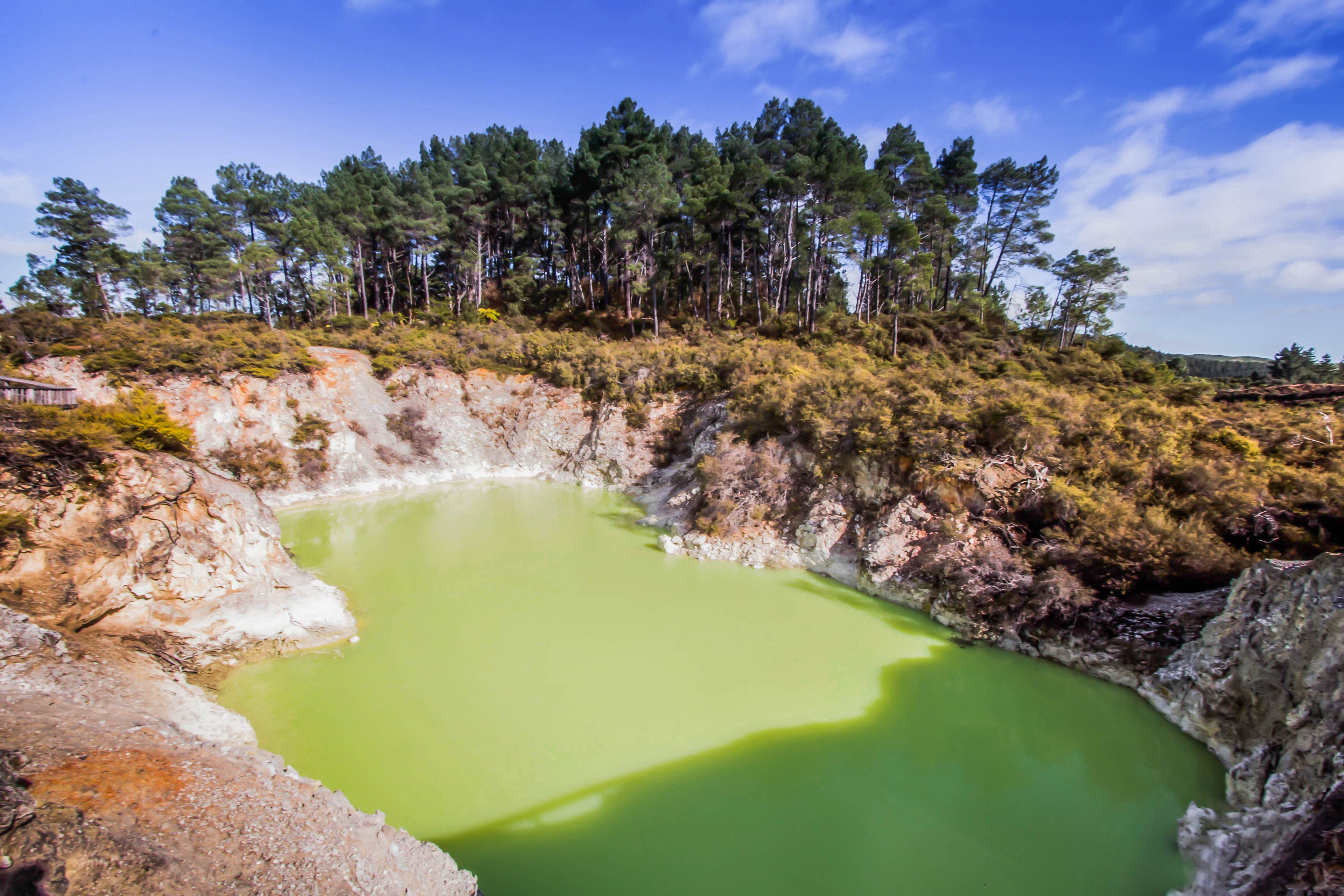 Wai O Tapu Wonderland - Nouvelle Zélande, parc de geyser, géothermie, baie du diable