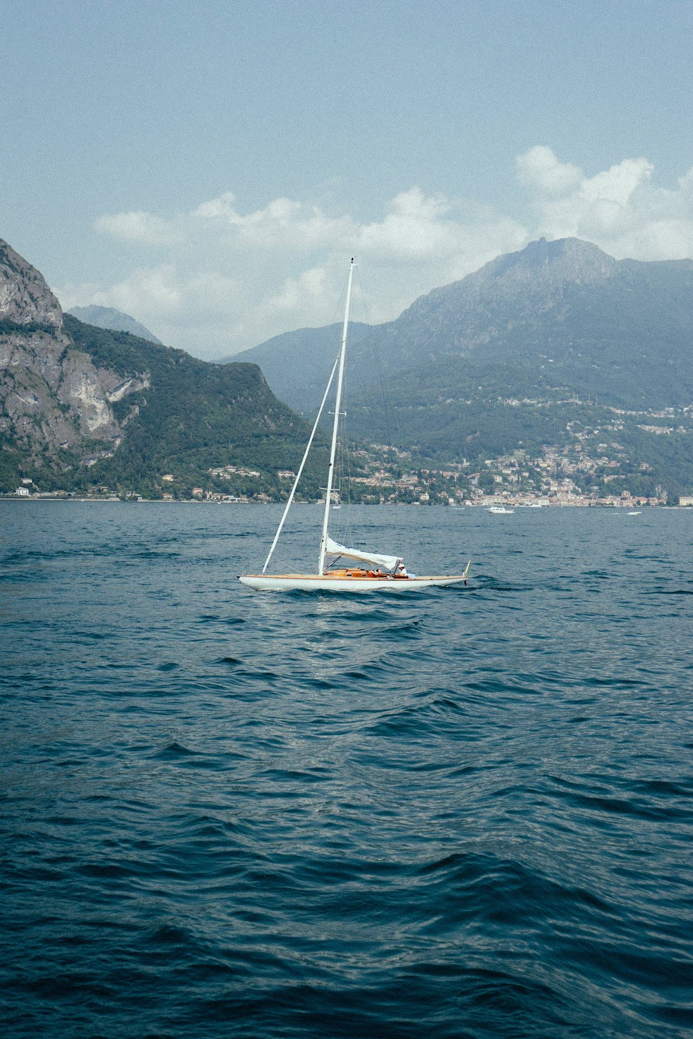 Sailing Lake Como 2