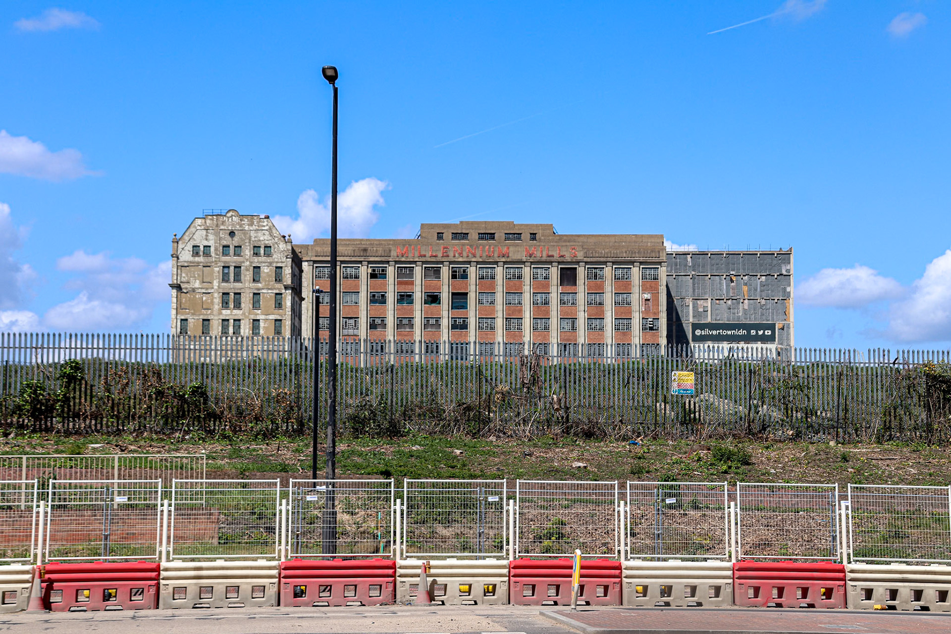 128/365 Millenium Mills