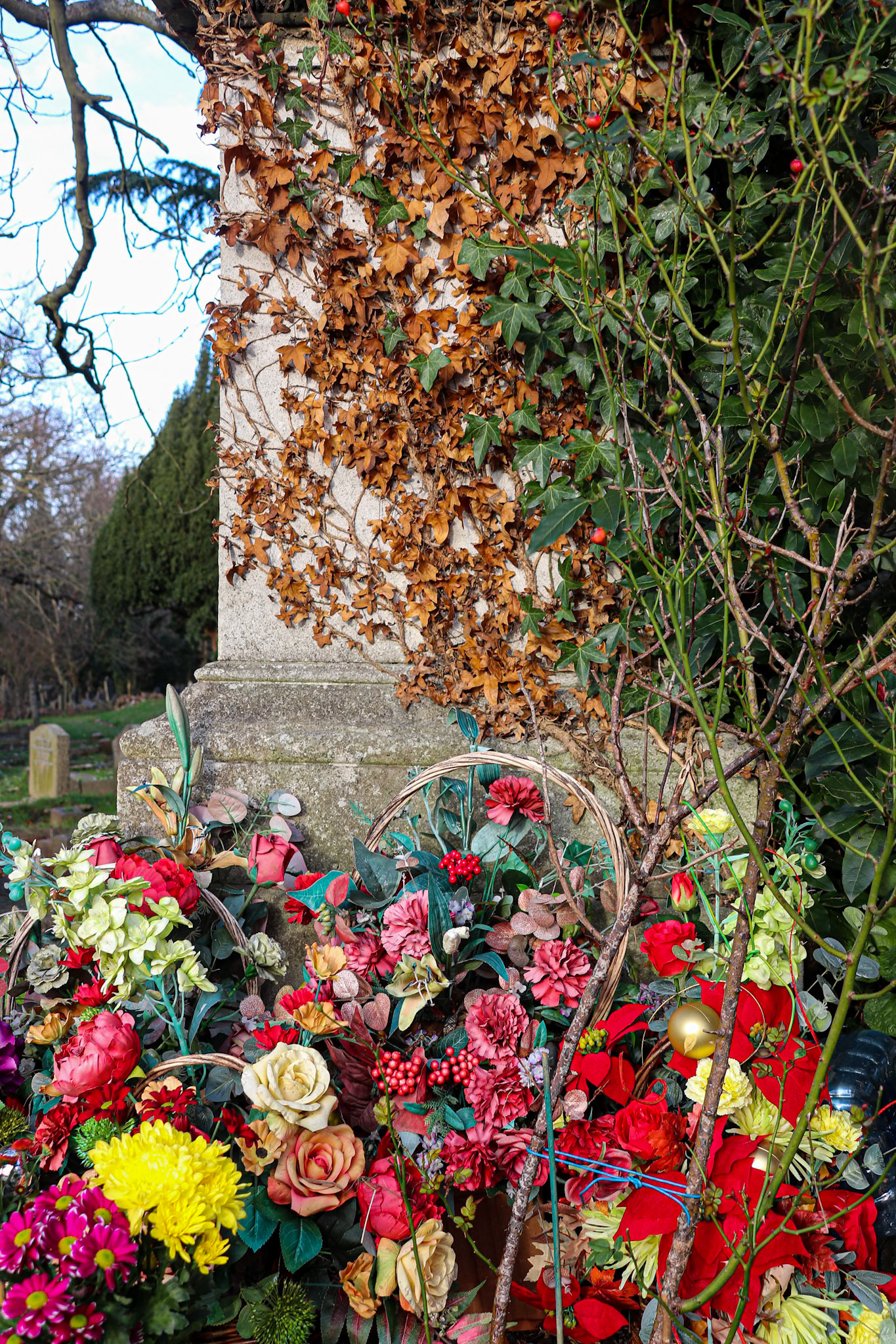 030/365 Floral tributes
