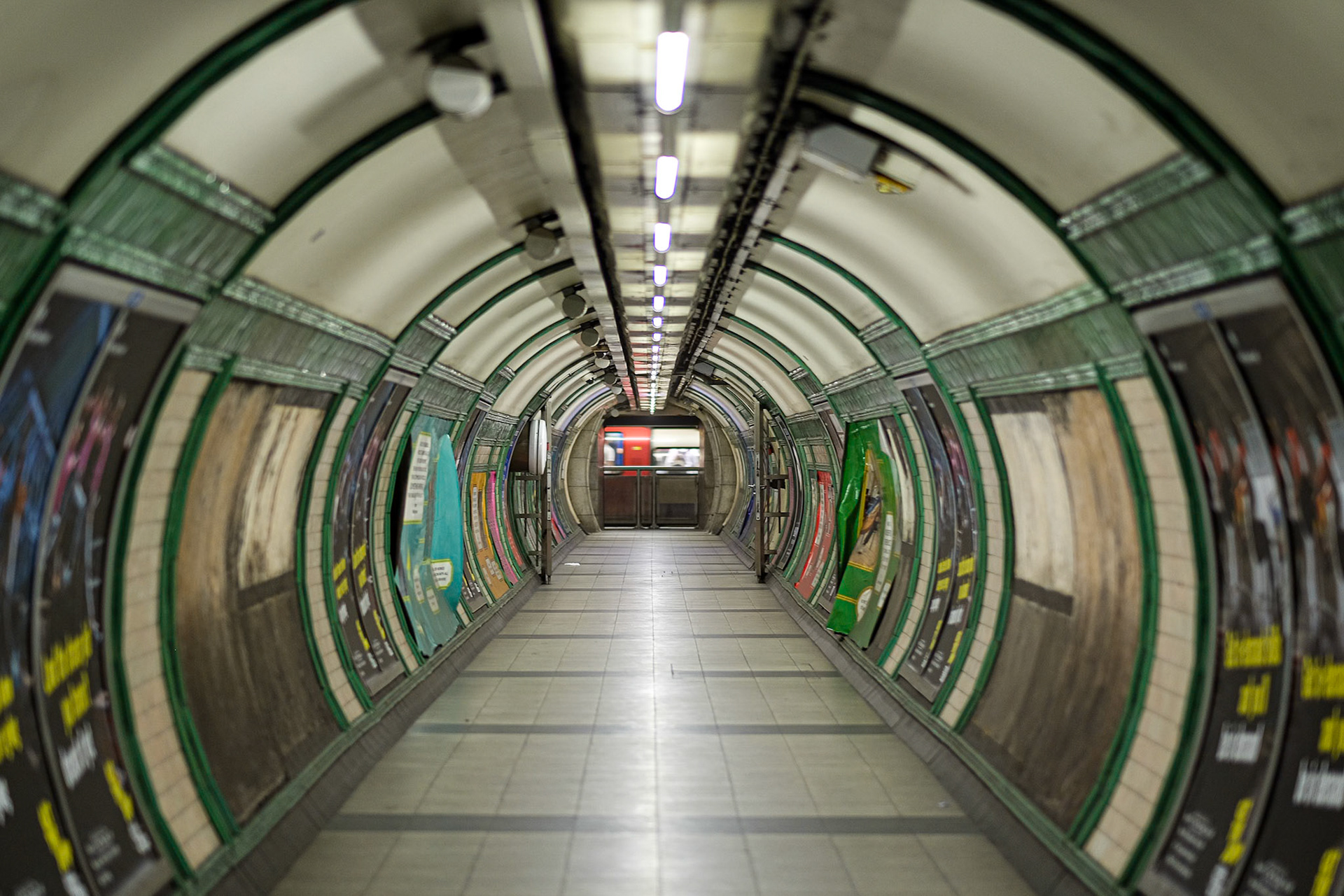 274/365 Tube at the end of the tunnel