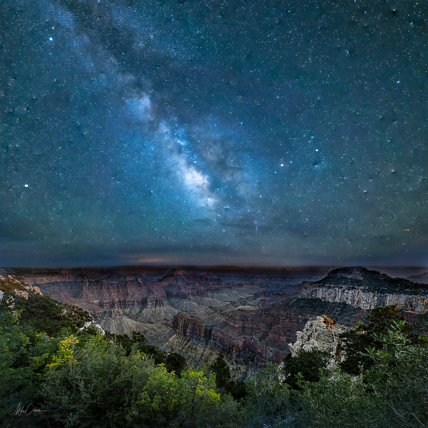 North Rim Nightlife