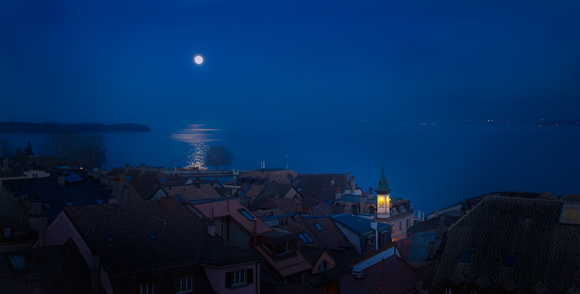 Clair de lune sur le Léman