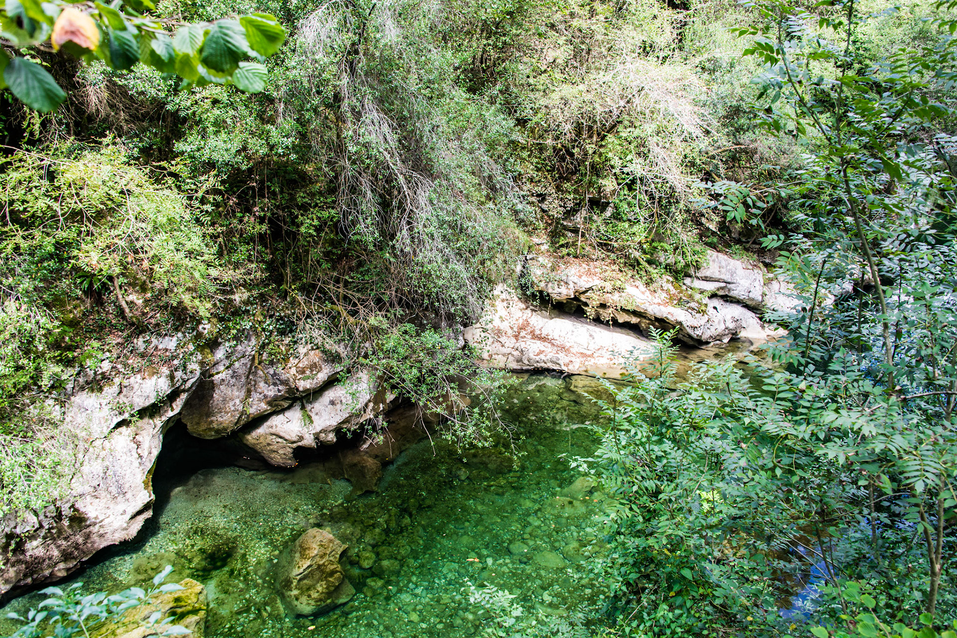CUEVAS EL CARES