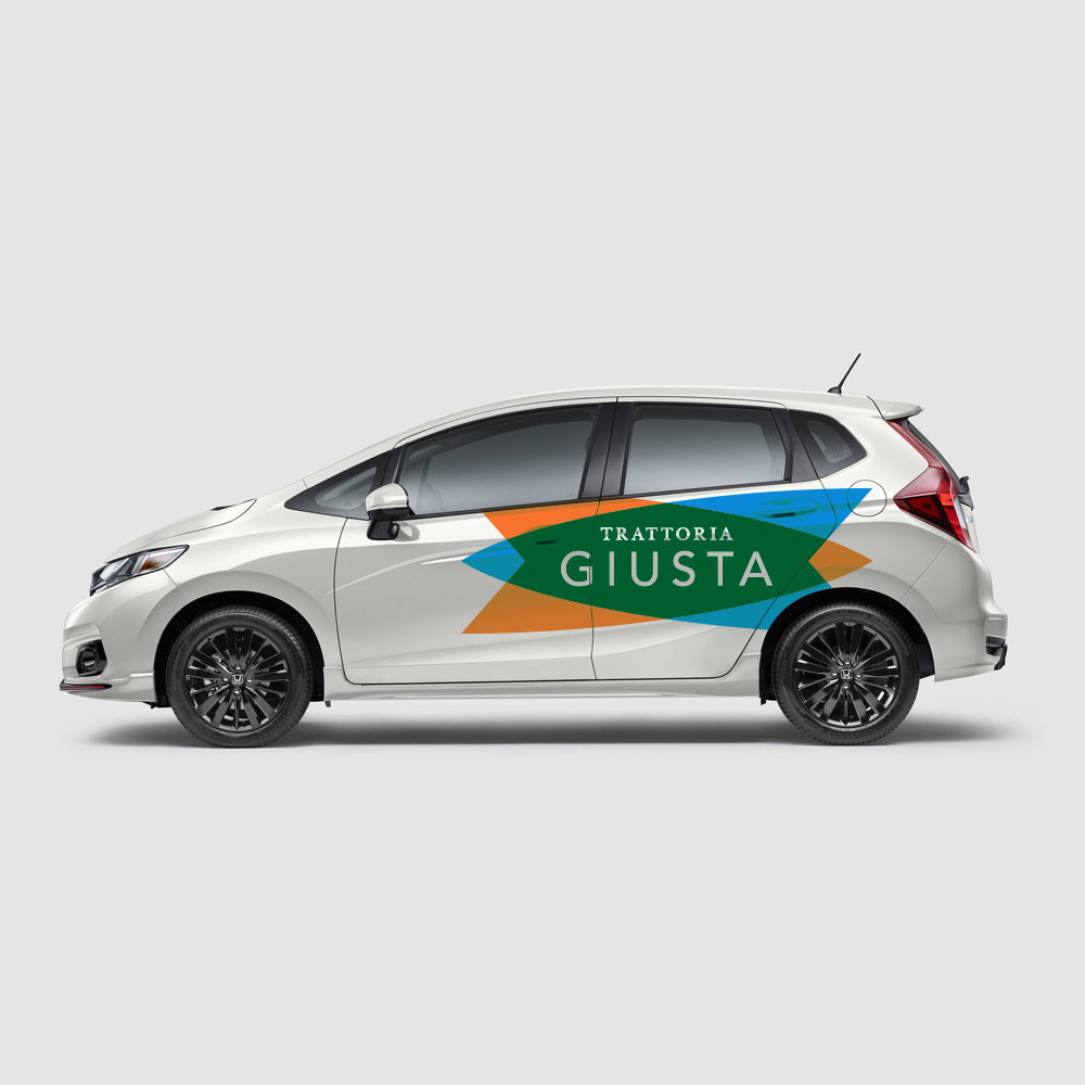 Vehicle wrap © Design DXM.