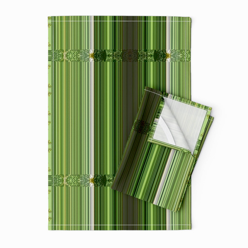 Figs Border with Green Stripes 2