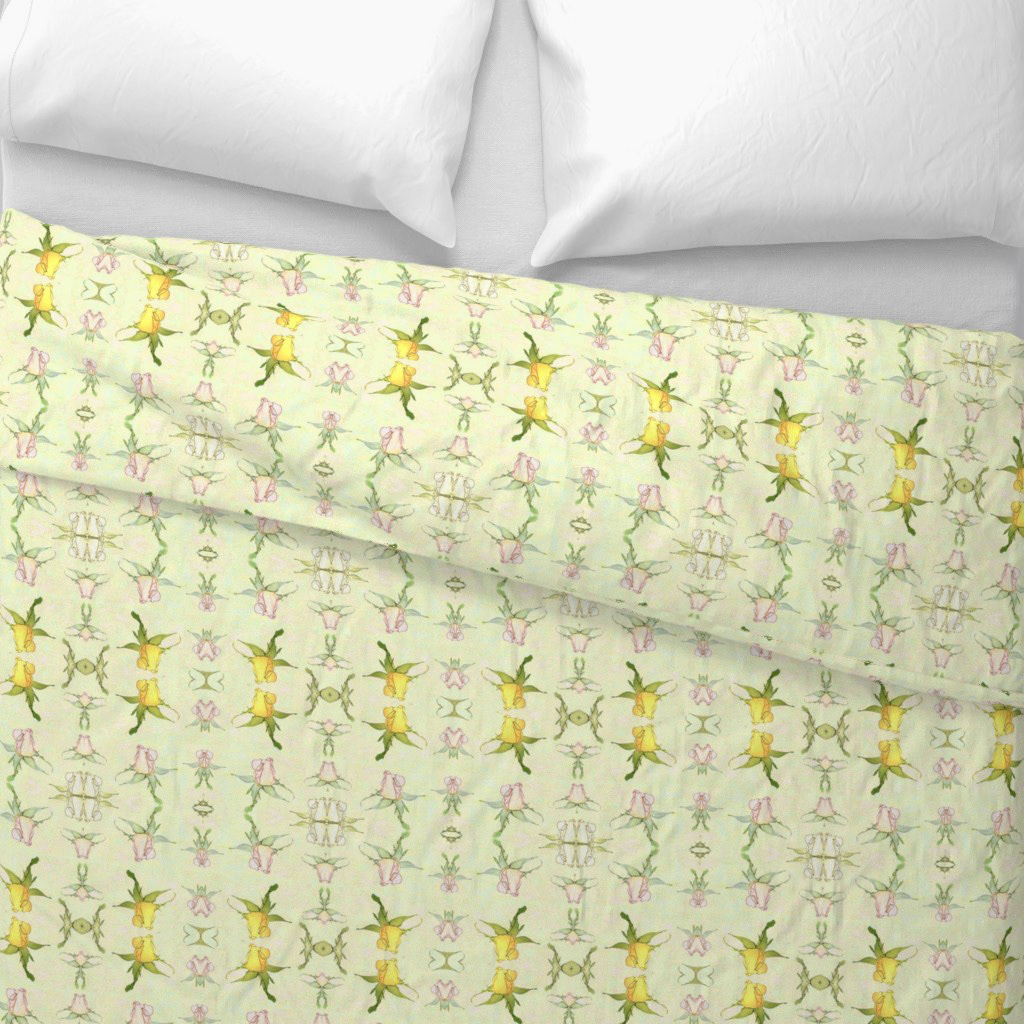 Floral Pattern with Soft Rosebuds (G)