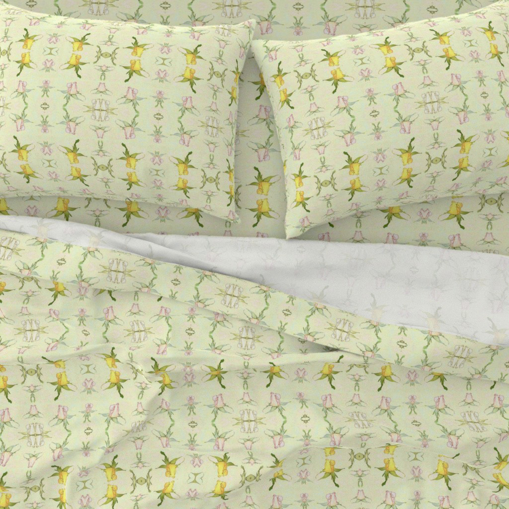 Floral Pattern with Soft Rosebuds (G)