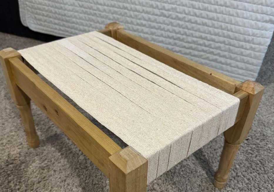 Stapled linen under tension